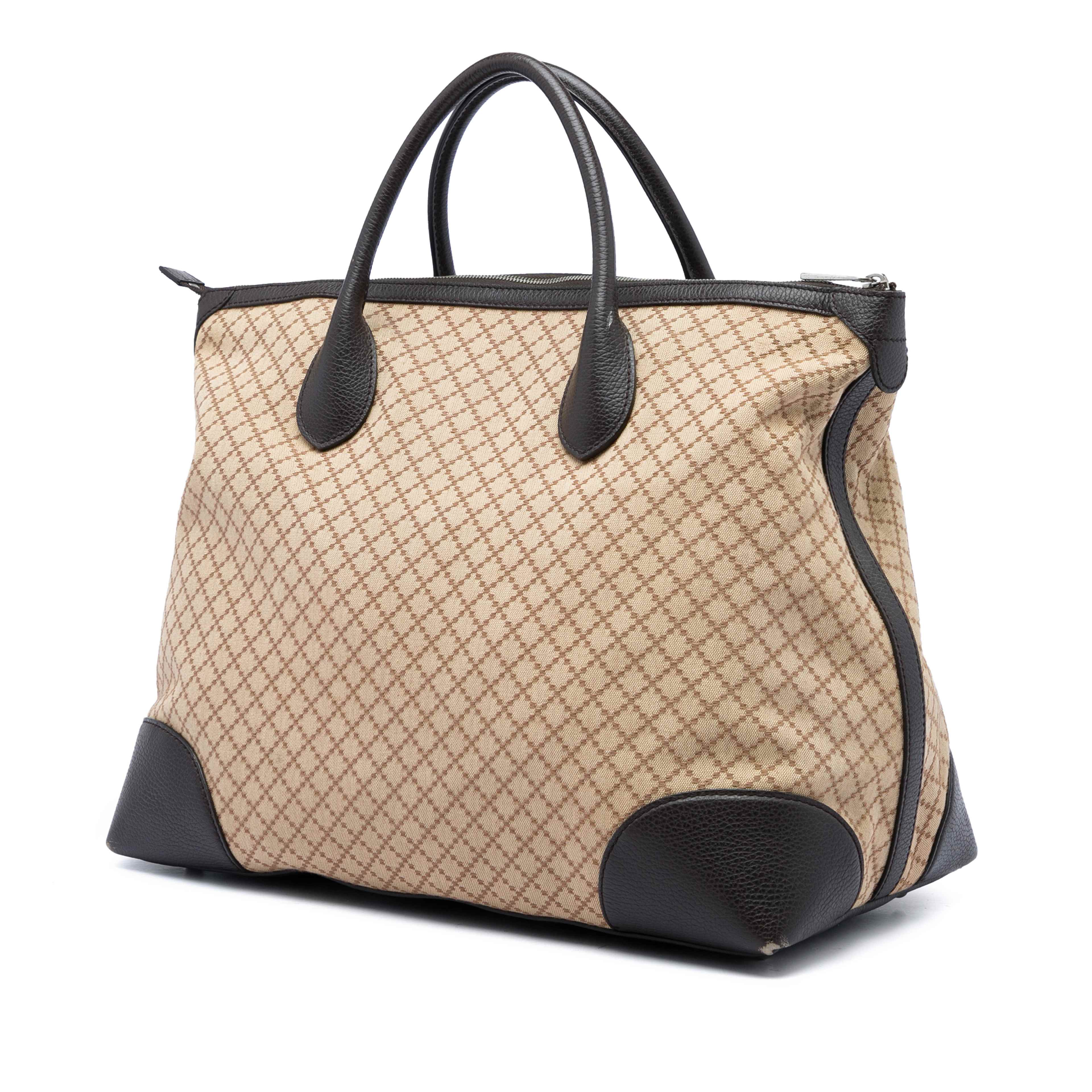 Gucci Diamante Canvas Travel Bag, från Luxclusif, i färgen beige. Klicka för att öppna bilden i stort format