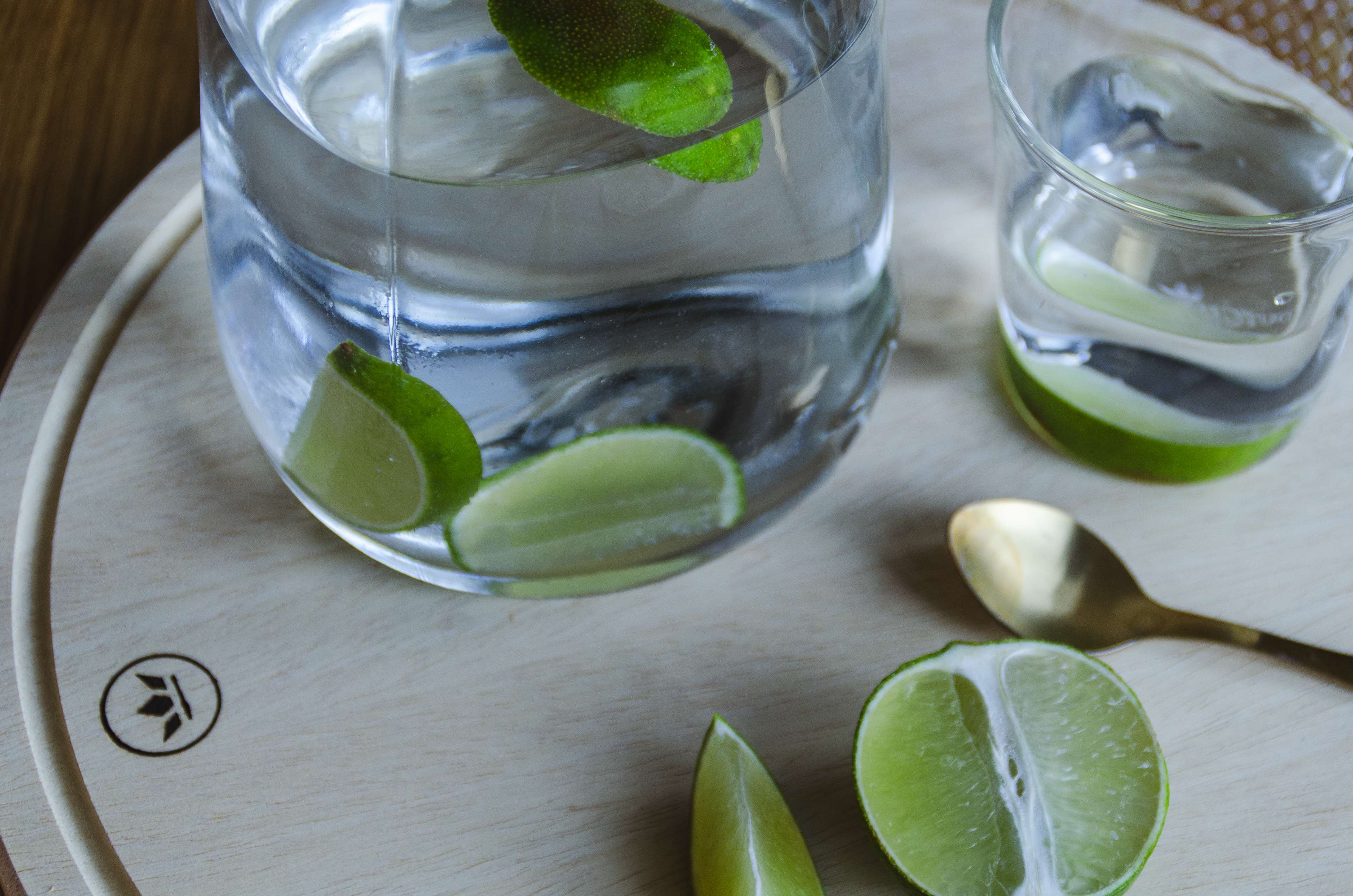 Dutchdeluxes Träskär- Och Serveringsbräda – Rund – Horeca-godkänd, från Dutchdeluxes, i färgen brown. Klicka för att öppna bilden i stort format