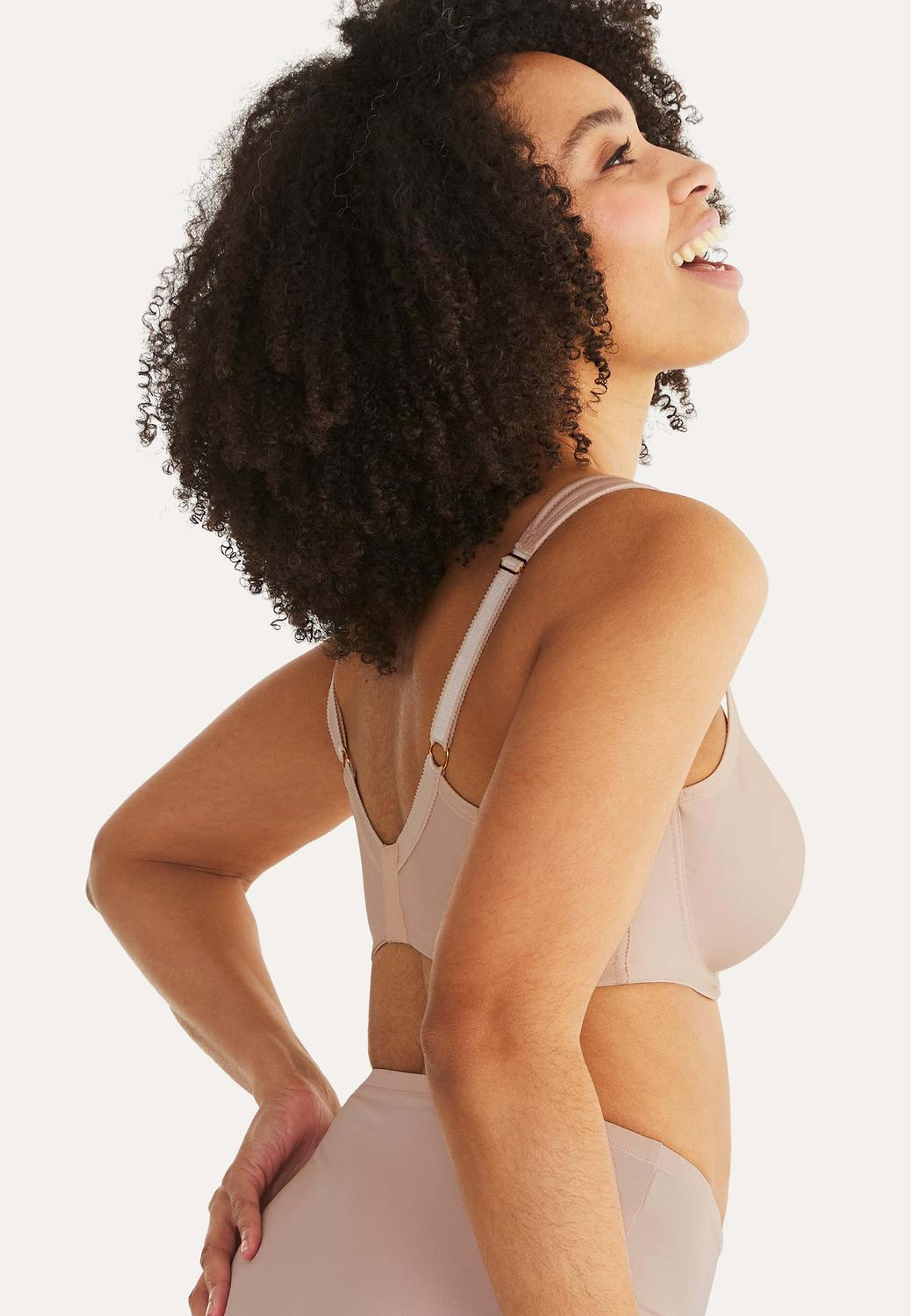 Clean Curves Formpressad Bygel-bh, från Swegmark, i färgen beige. Klicka för att öppna bilden i stort format