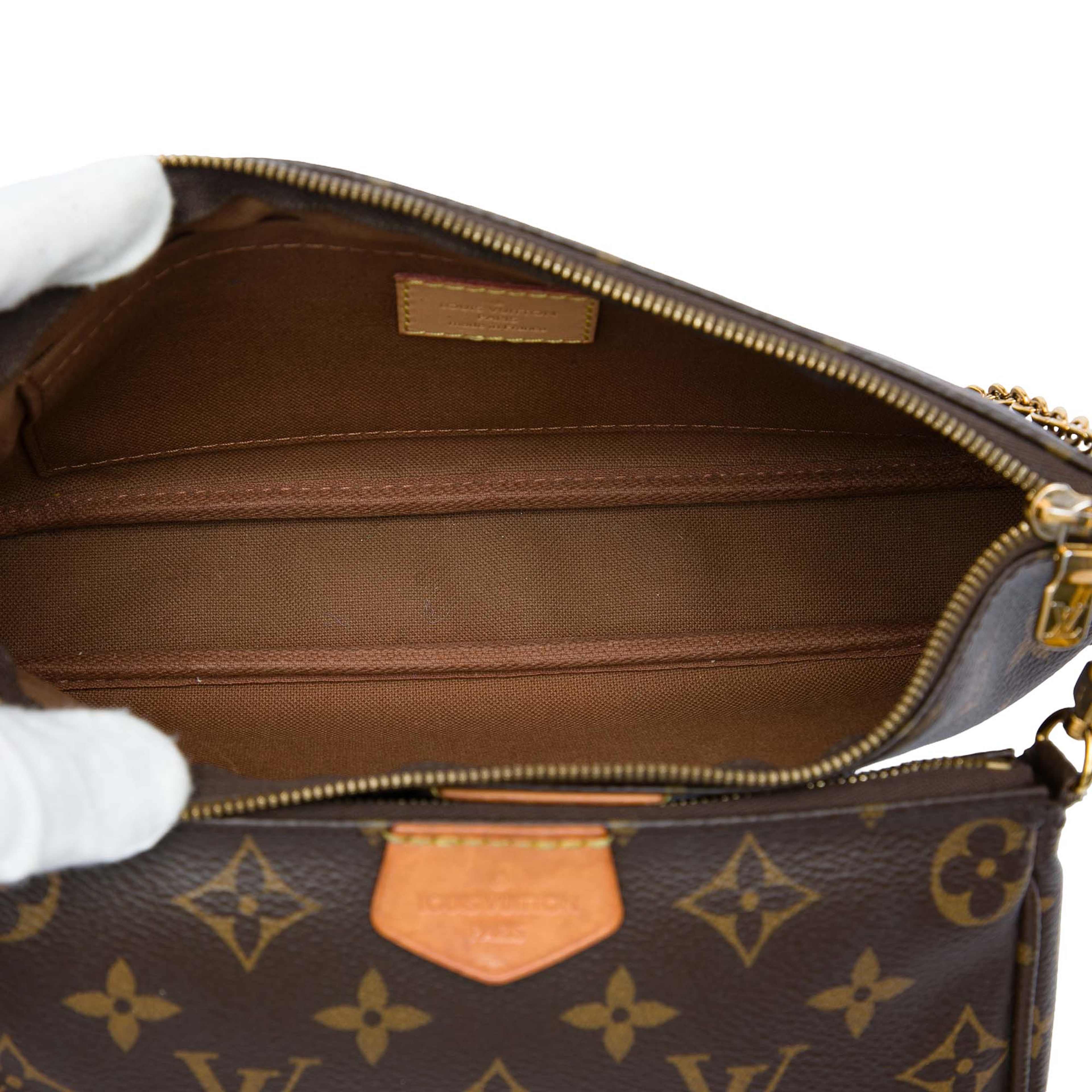 Louis Vuitton Monogram Multi Pochette Accessoires, från Luxclusif, i färgen brun. Klicka för att öppna bilden i stort format
