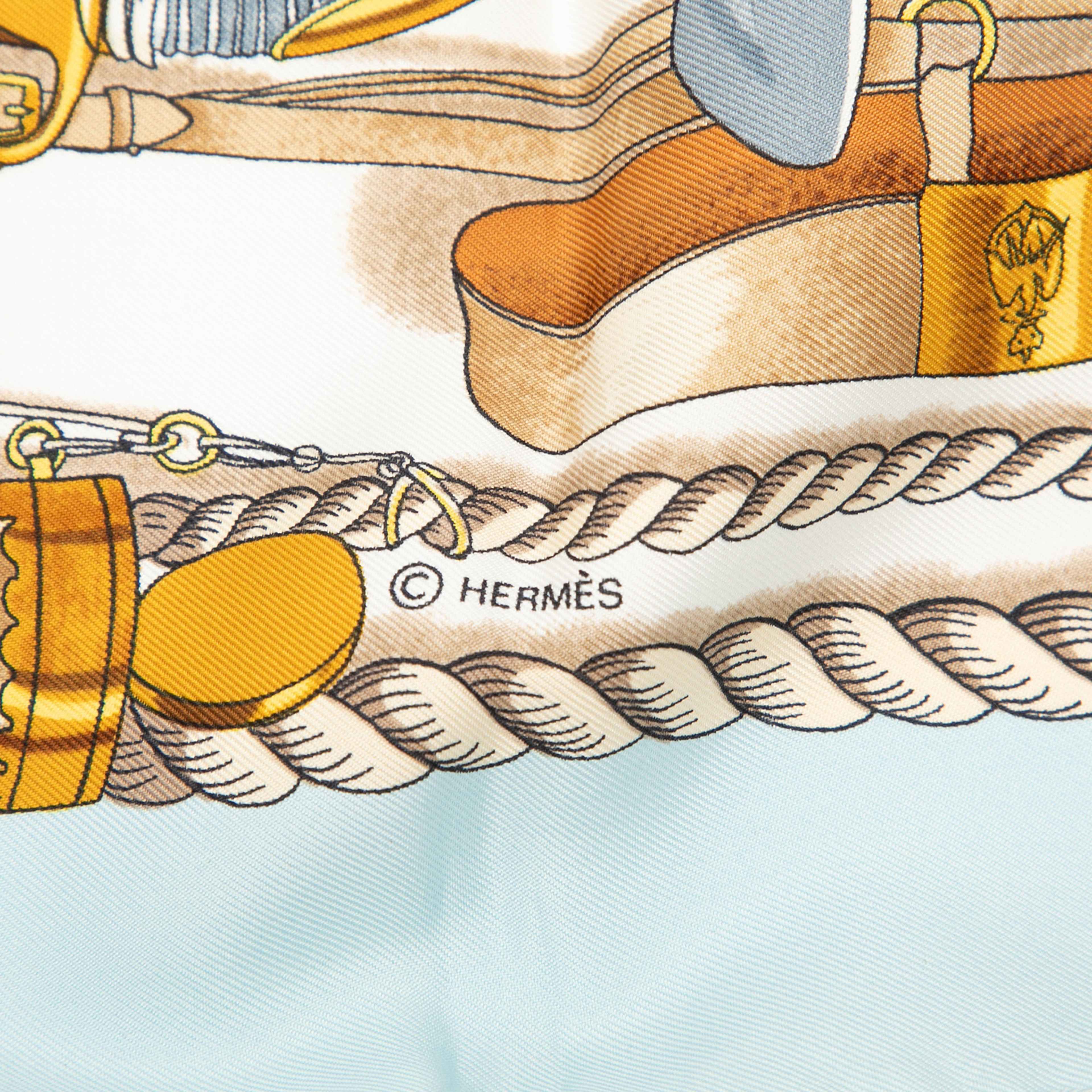Hermès Musee Silk Scarf 90, från Luxclusif, i färgen vit. Klicka för att öppna bilden i stort format
