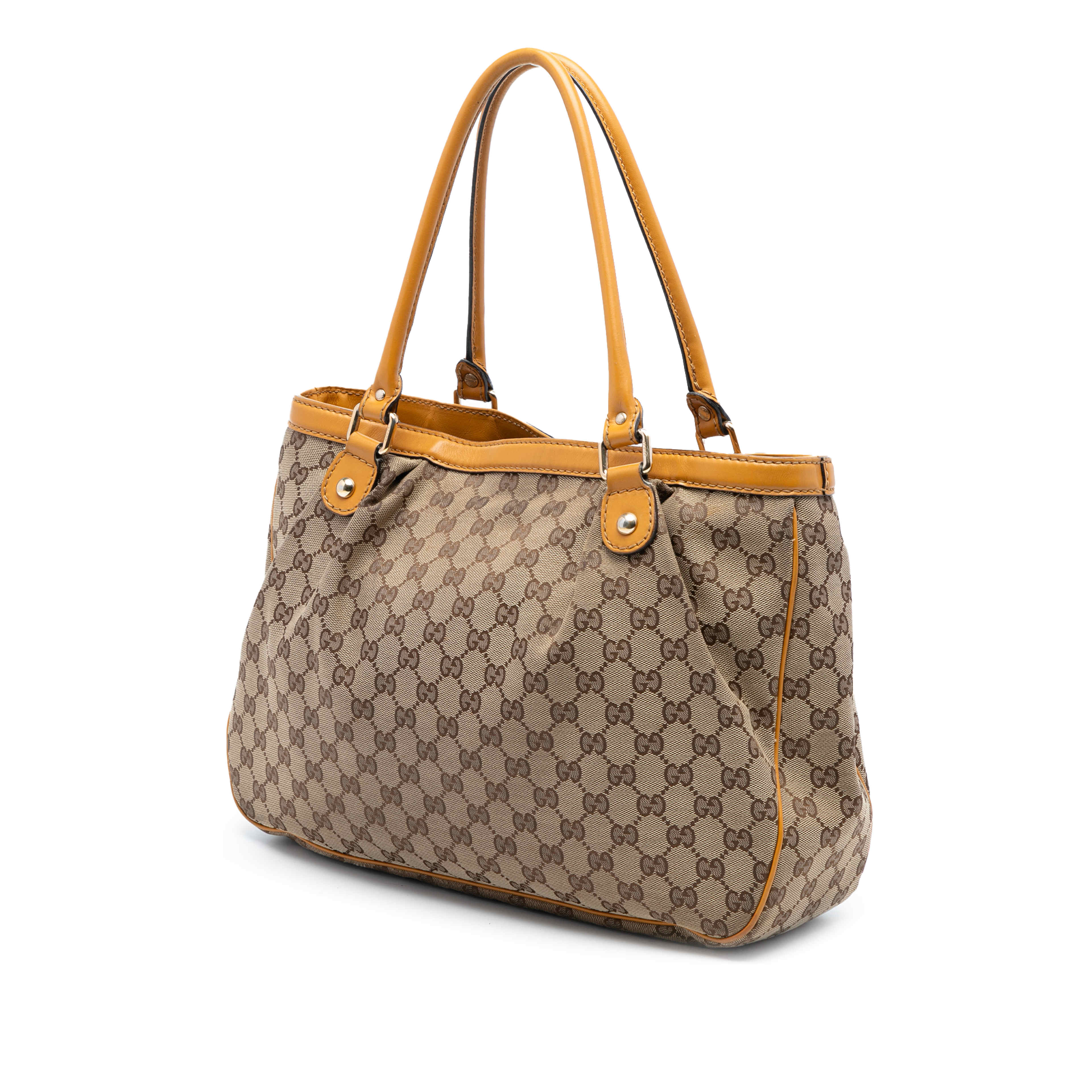 Gucci Gg Canvas Sukey Tote, från Luxclusif, i färgen beige. Klicka för att öppna bilden i stort format