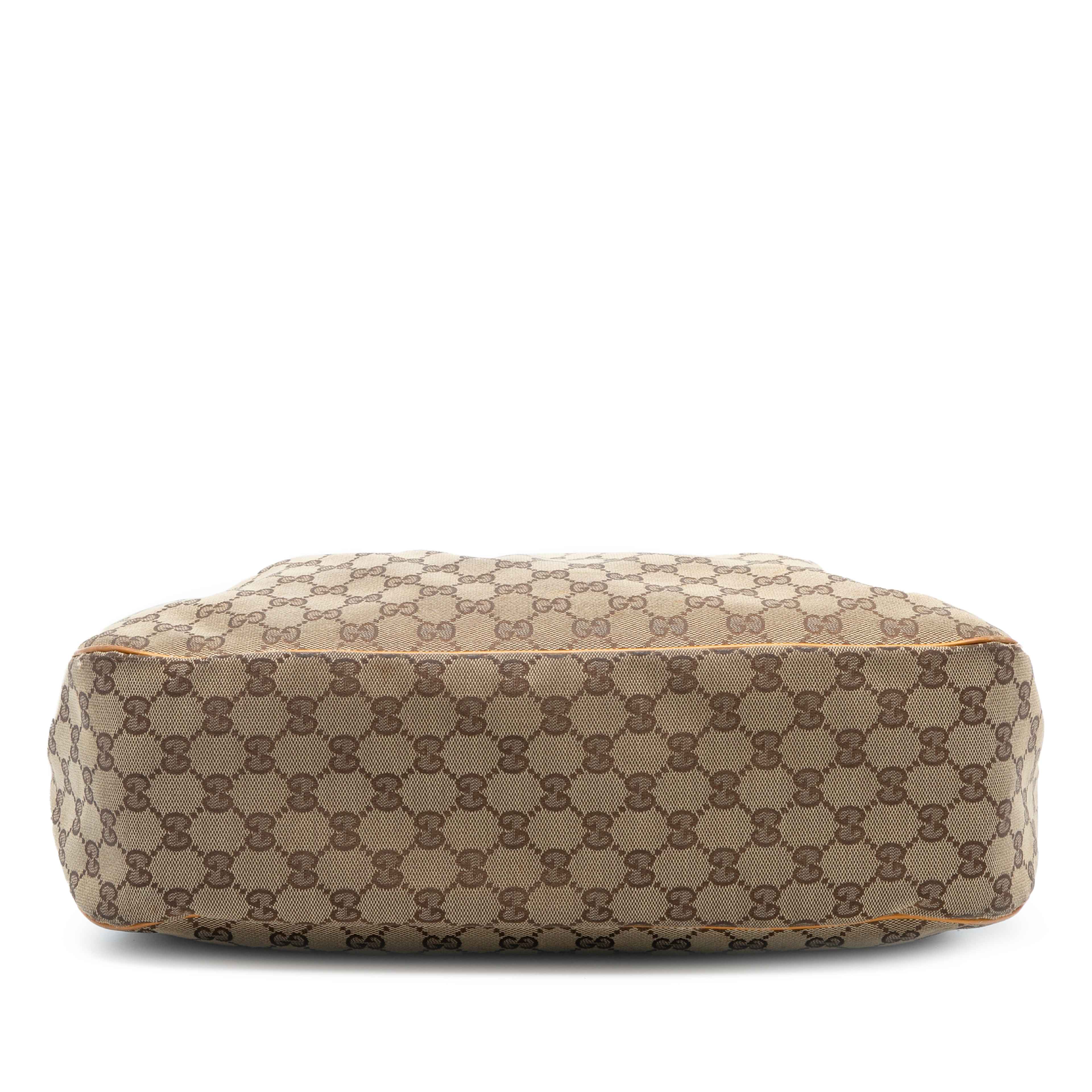 Gucci Gg Canvas Sukey Tote, från Luxclusif, i färgen beige. Klicka för att öppna bilden i stort format