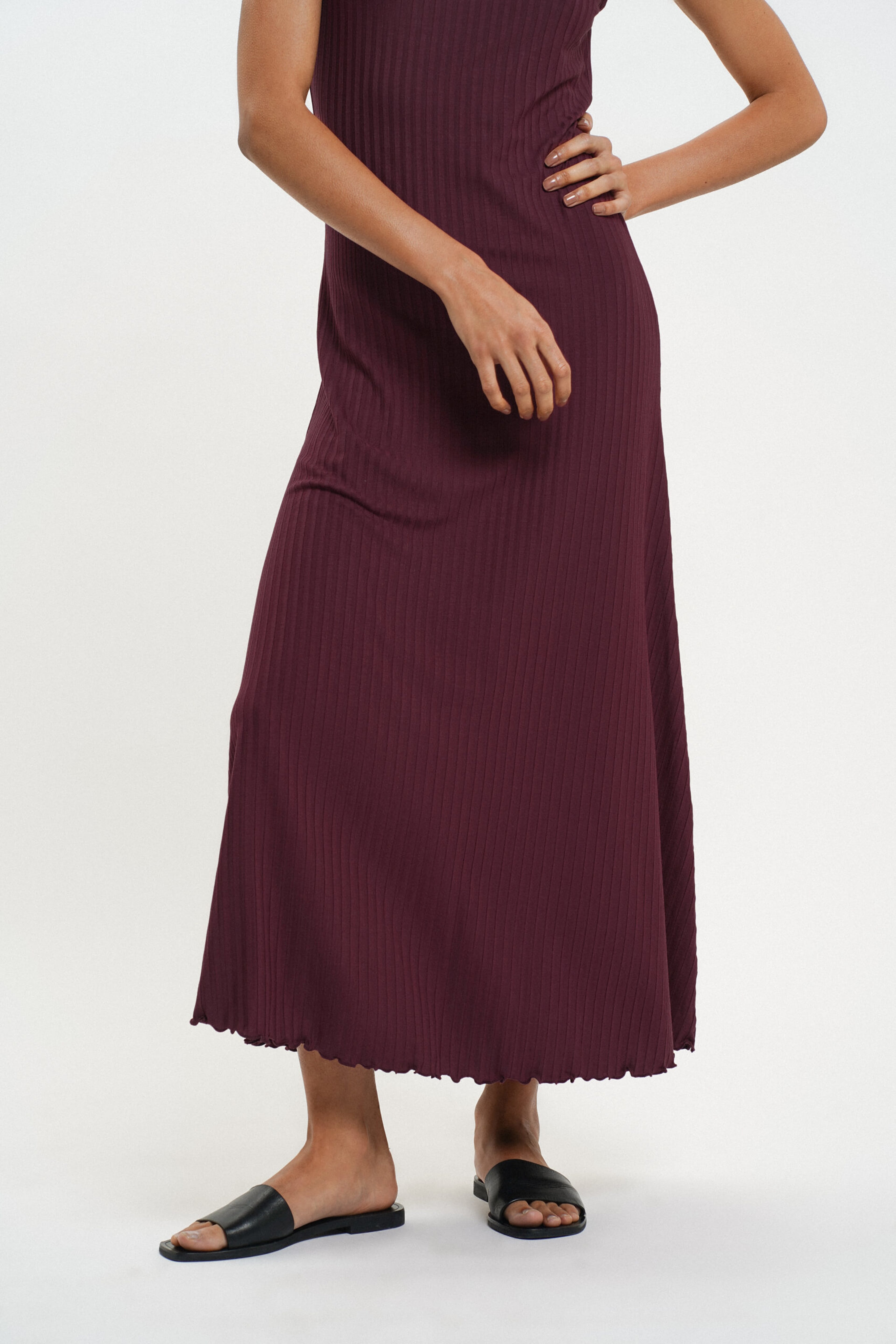 Poulette Dress - Wine, från Residus, i färgen red. Klicka för att öppna bilden i stort format