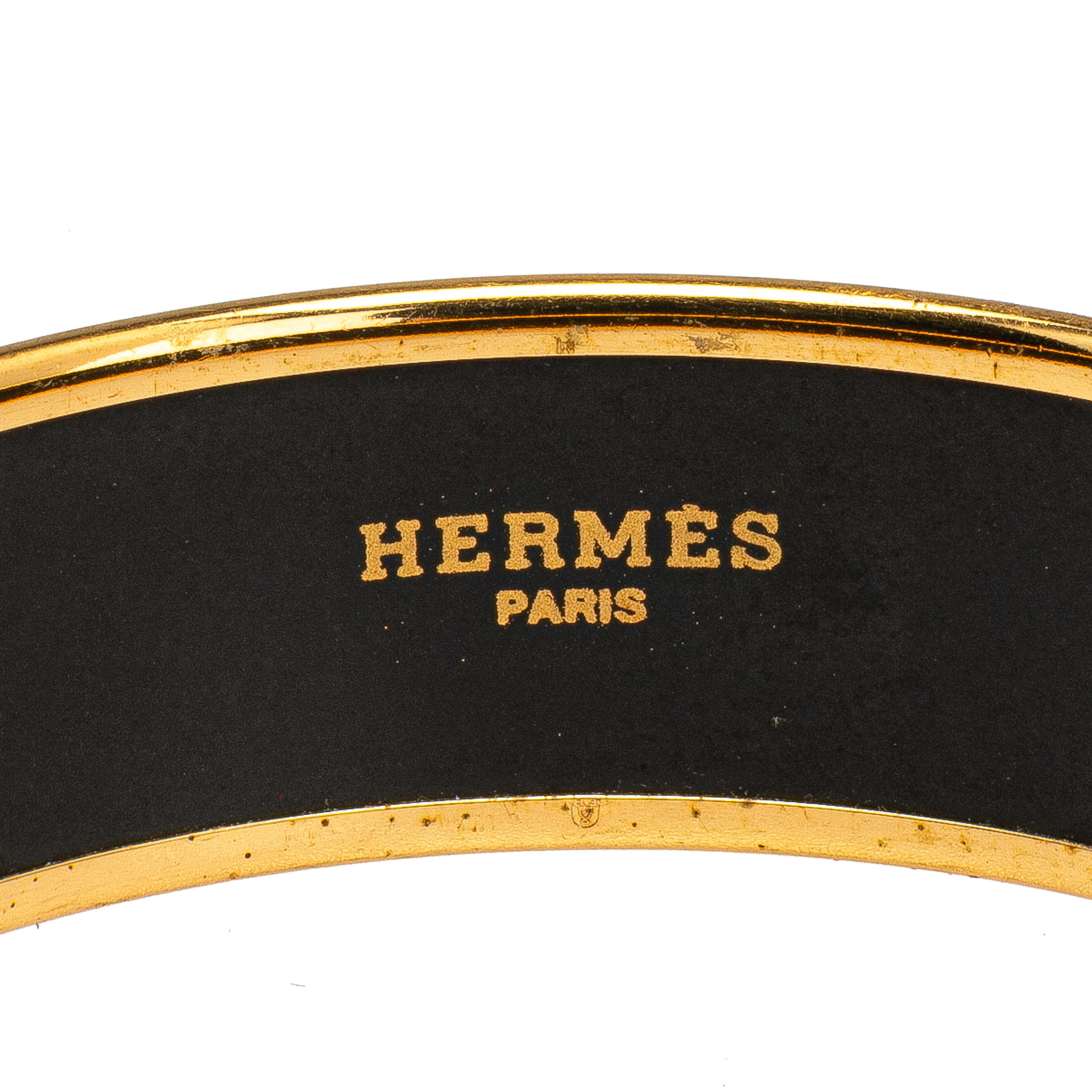 Hermès Wide Enamel Wheat And Fruits Bangle Gm, från Luxclusif, i färgen yellow. Klicka för att öppna bilden i stort format