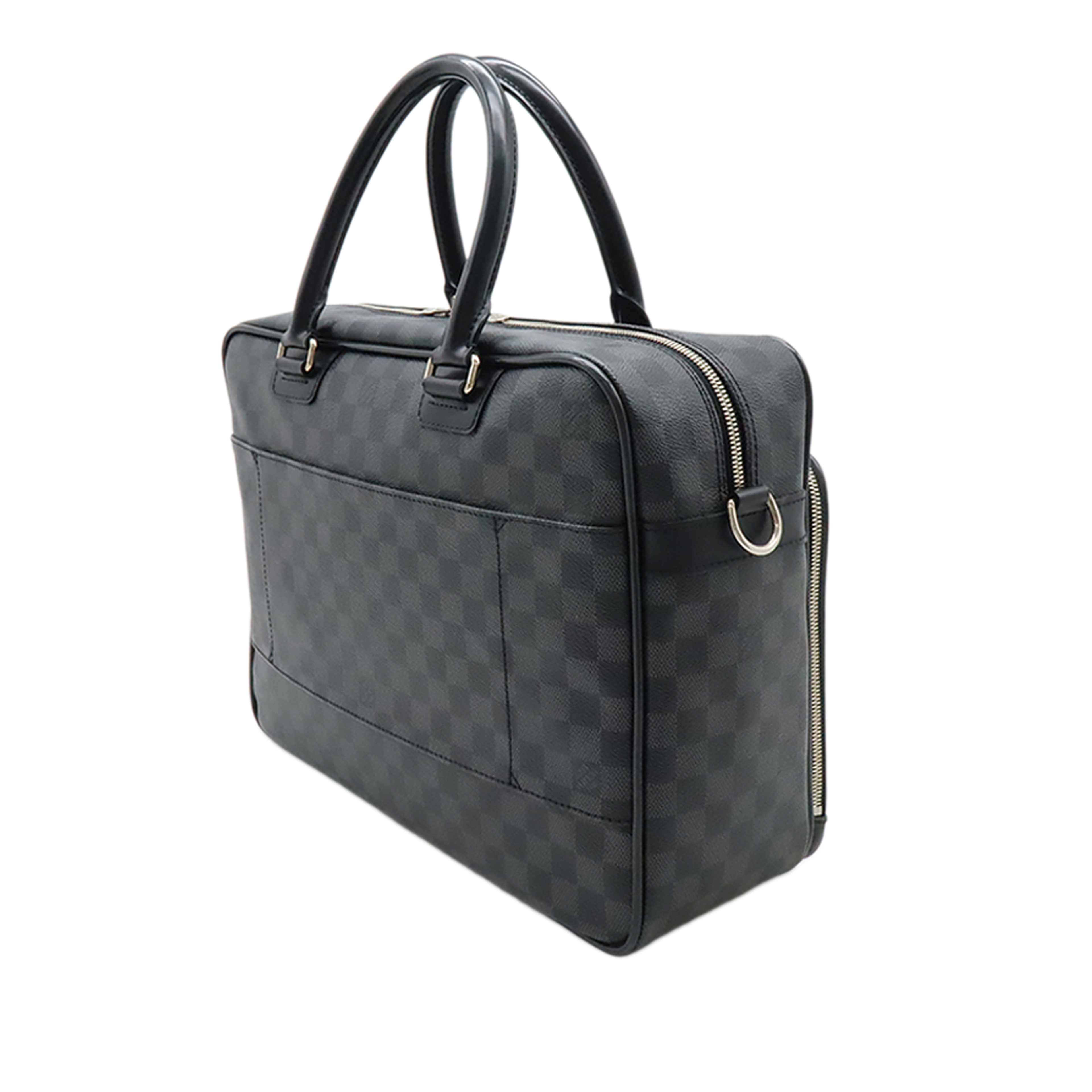 Louis Vuitton Damier Graphite Icare, från Luxclusif, i färgen svart. Klicka för att öppna bilden i stort format