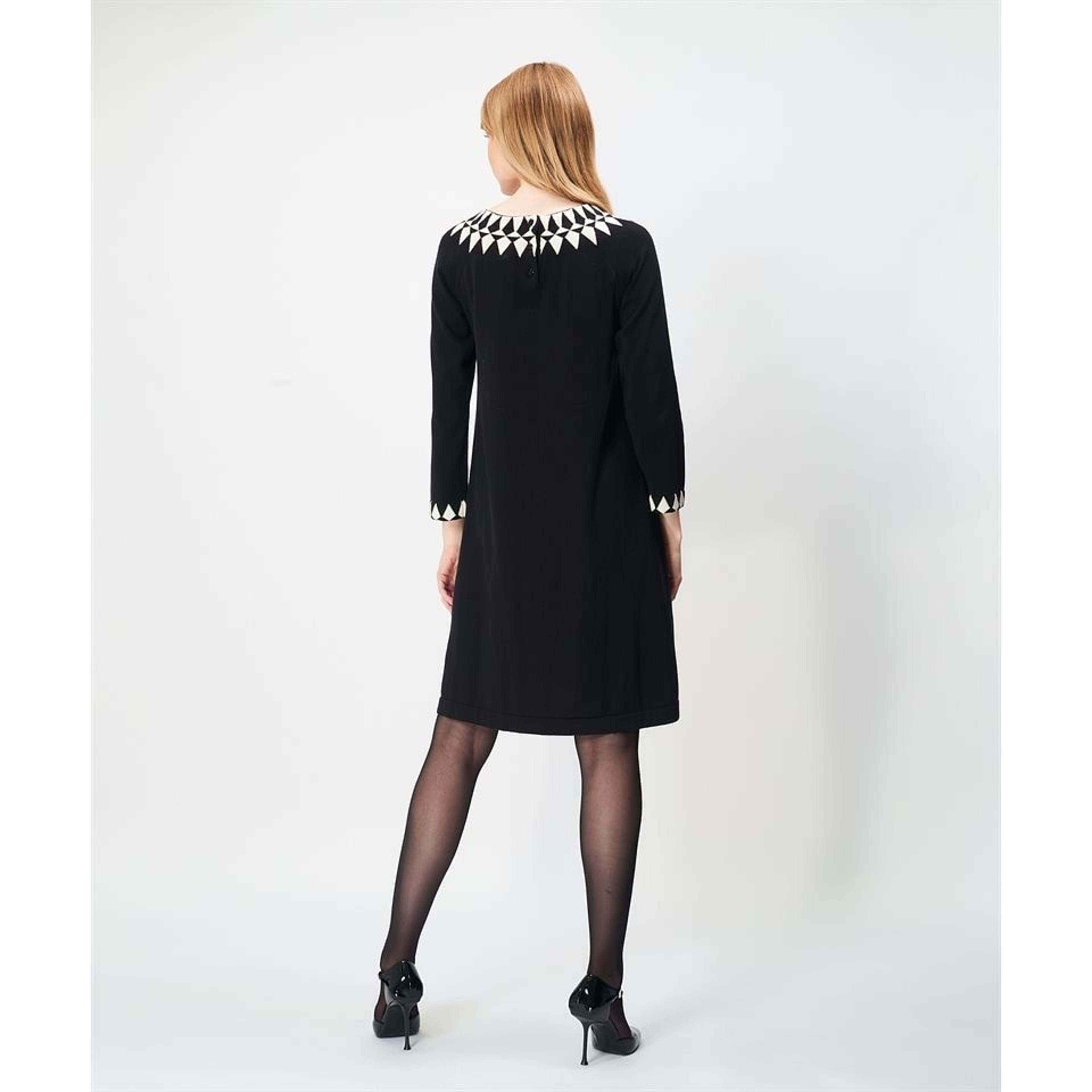 - Tindra Dress Black