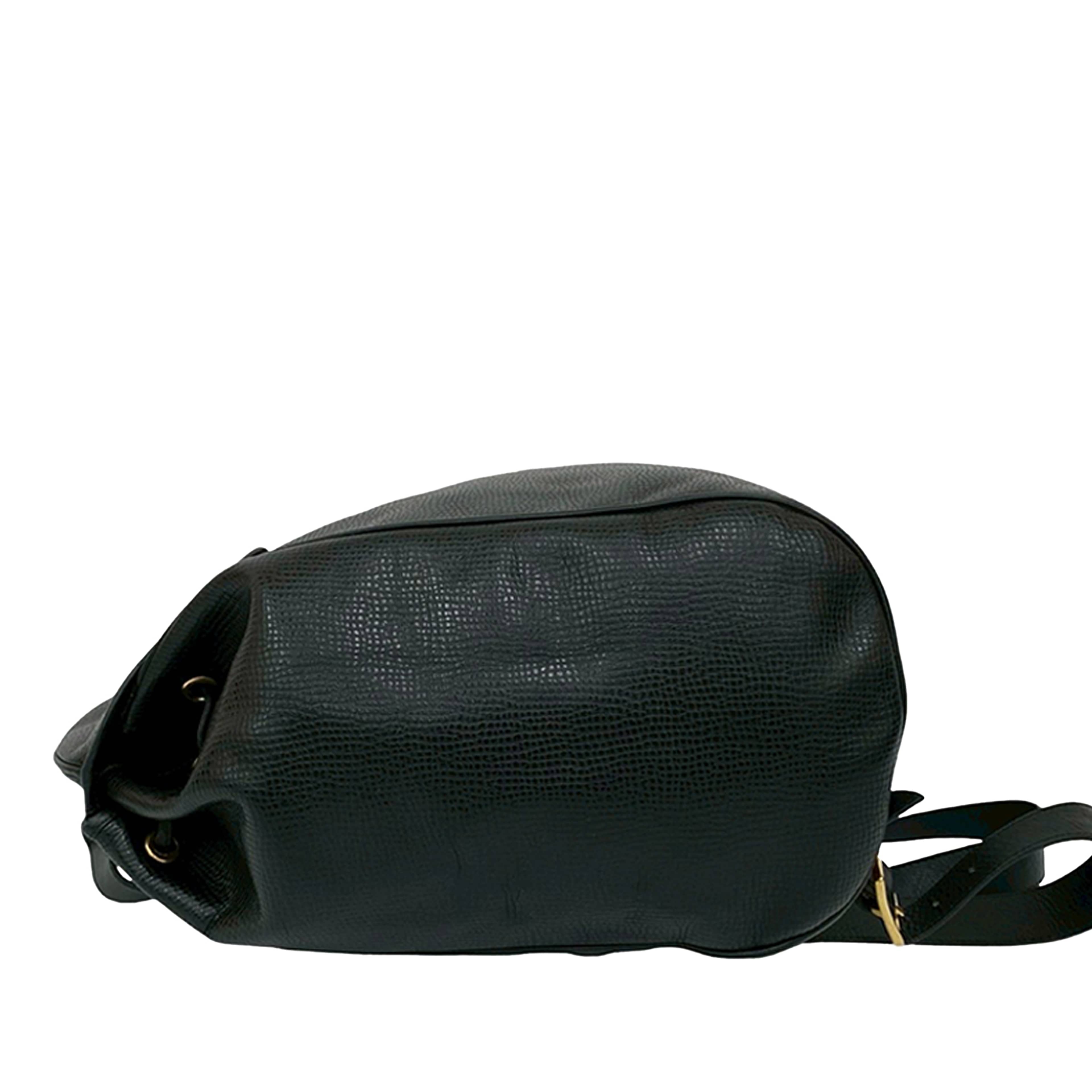 Dior Grained Leather Backpack, från Luxclusif, i färgen black. Klicka för att öppna bilden i stort format