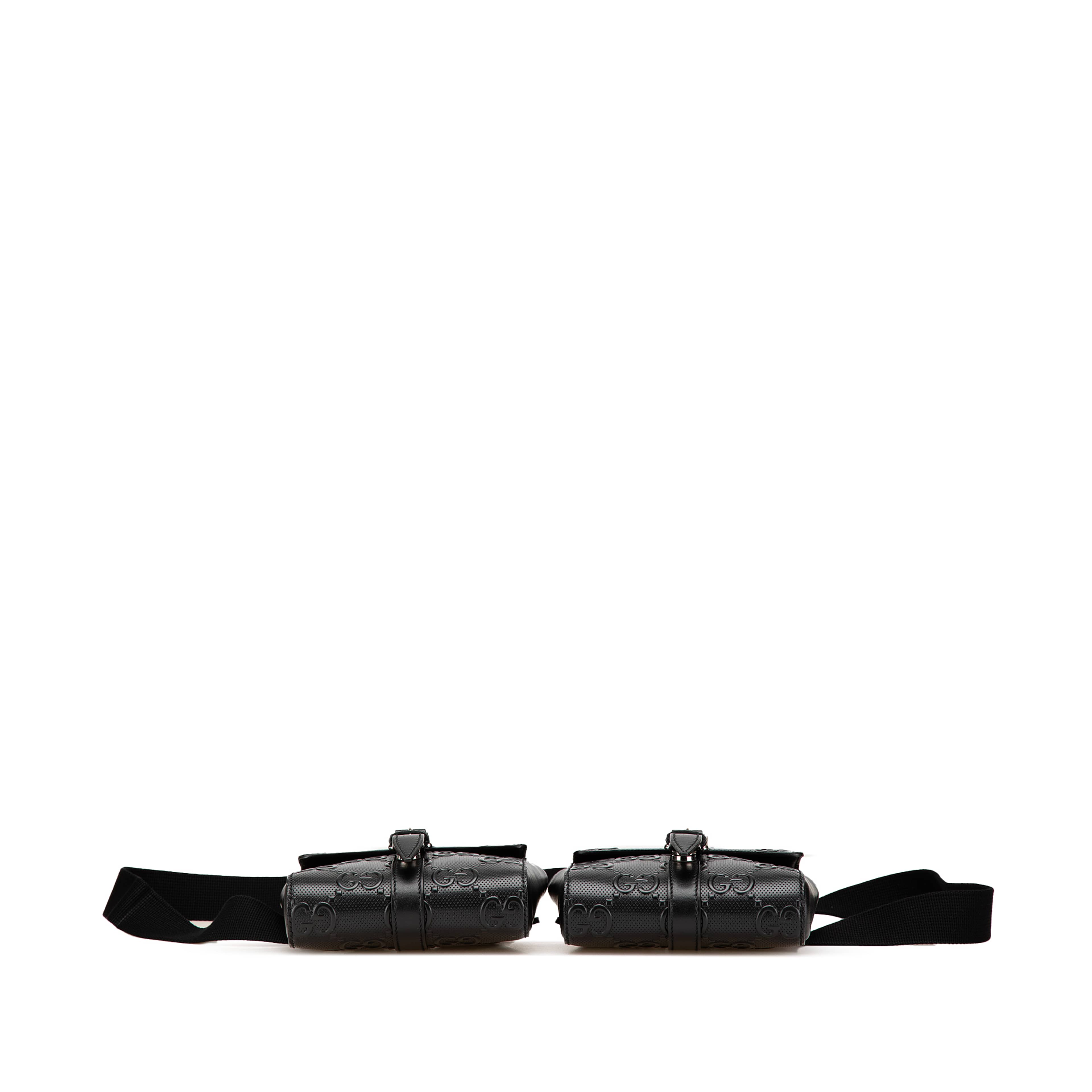 Gucci Gg Embossed Perforated Double Belt Bag, från Luxclusif, i färgen svart. Klicka för att öppna bilden i stort format