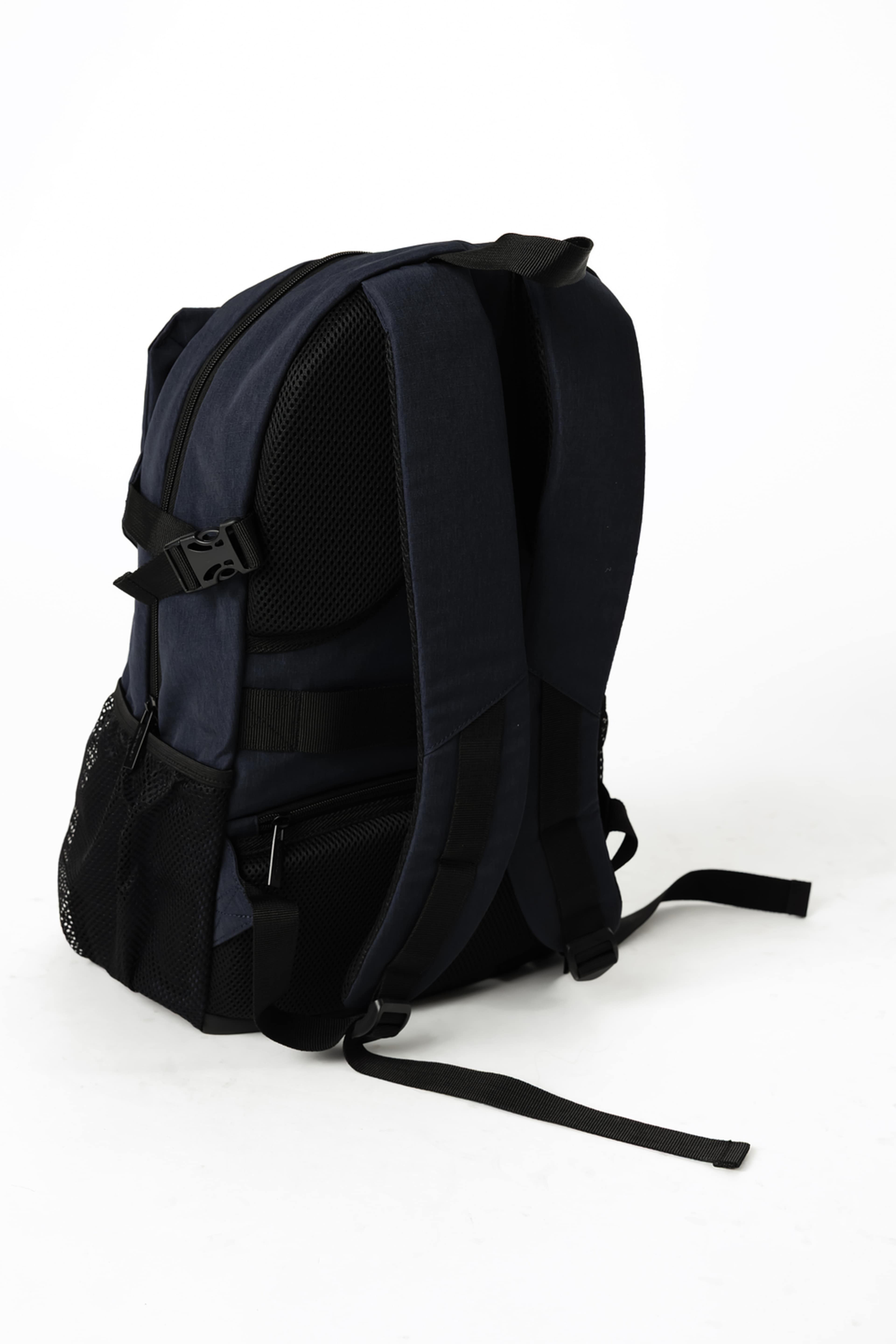 Ryggsäck Ljusdal Laptop, från Cavalet, i färgen navy blue. Klicka för att öppna bilden i stort format