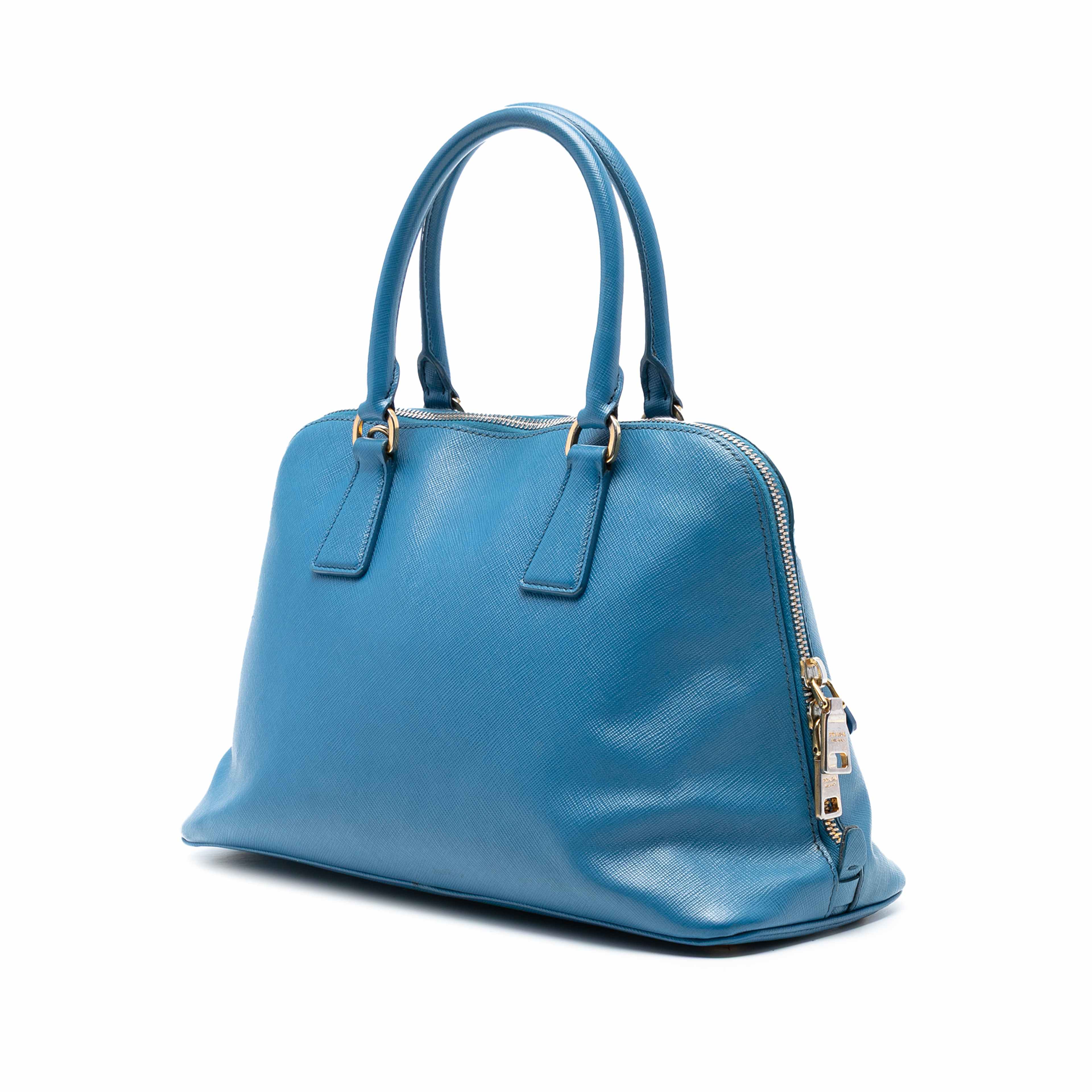 Prada Medium Saffiano Lux Promenade Satchel, från Luxclusif, i färgen blå. Klicka för att öppna bilden i stort format