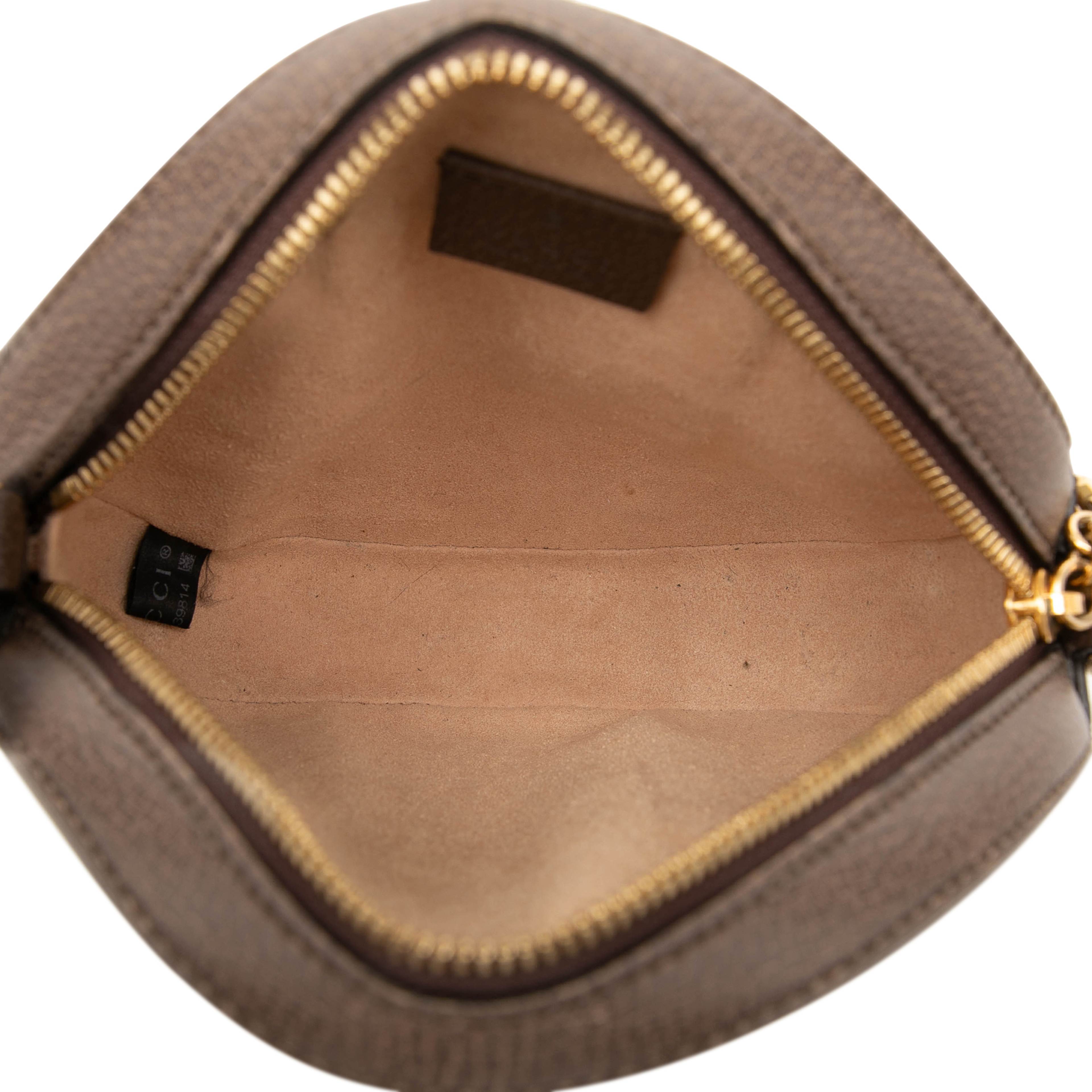 Gucci Mini Gg Supreme Web Ophidia Round Crossbody, från Luxclusif, i färgen beige. Klicka för att öppna bilden i stort format