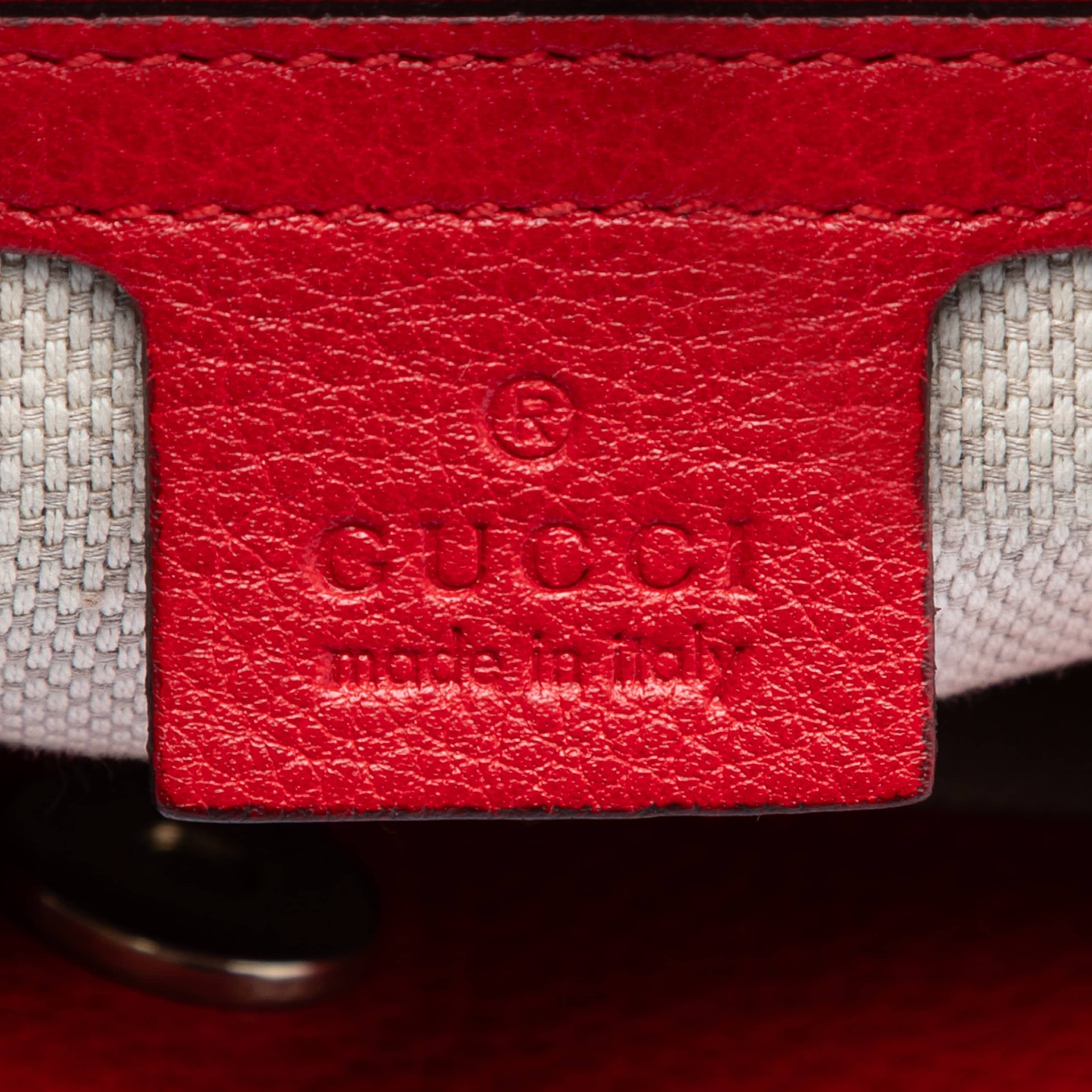 Gucci Small Gg Canvas Diana Bamboo Top Handle Tote, från Luxclusif, i färgen beige. Klicka för att öppna bilden i stort format