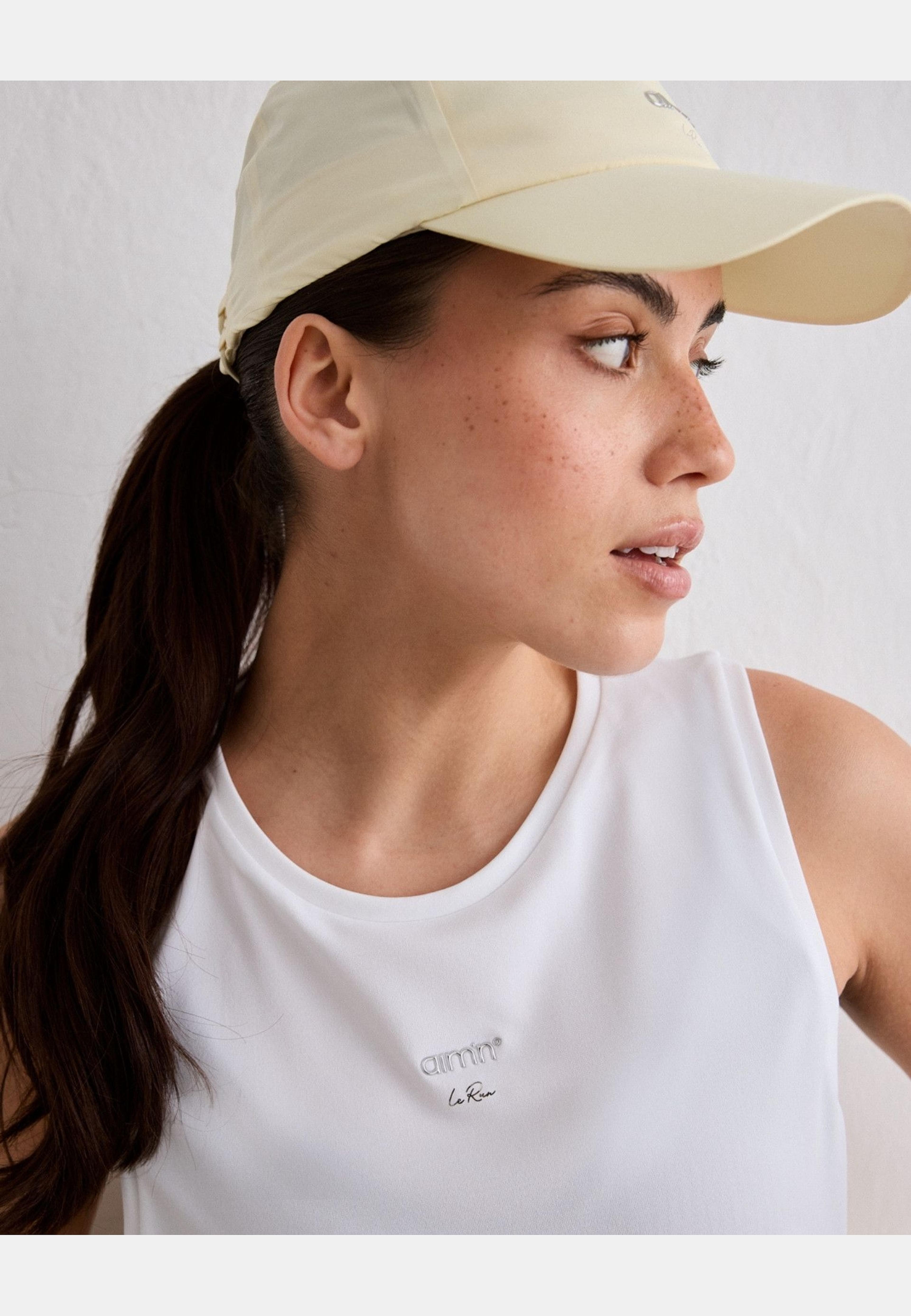 Seamless Running Top, från aim'n, i färgen white. Klicka för att öppna bilden i stort format