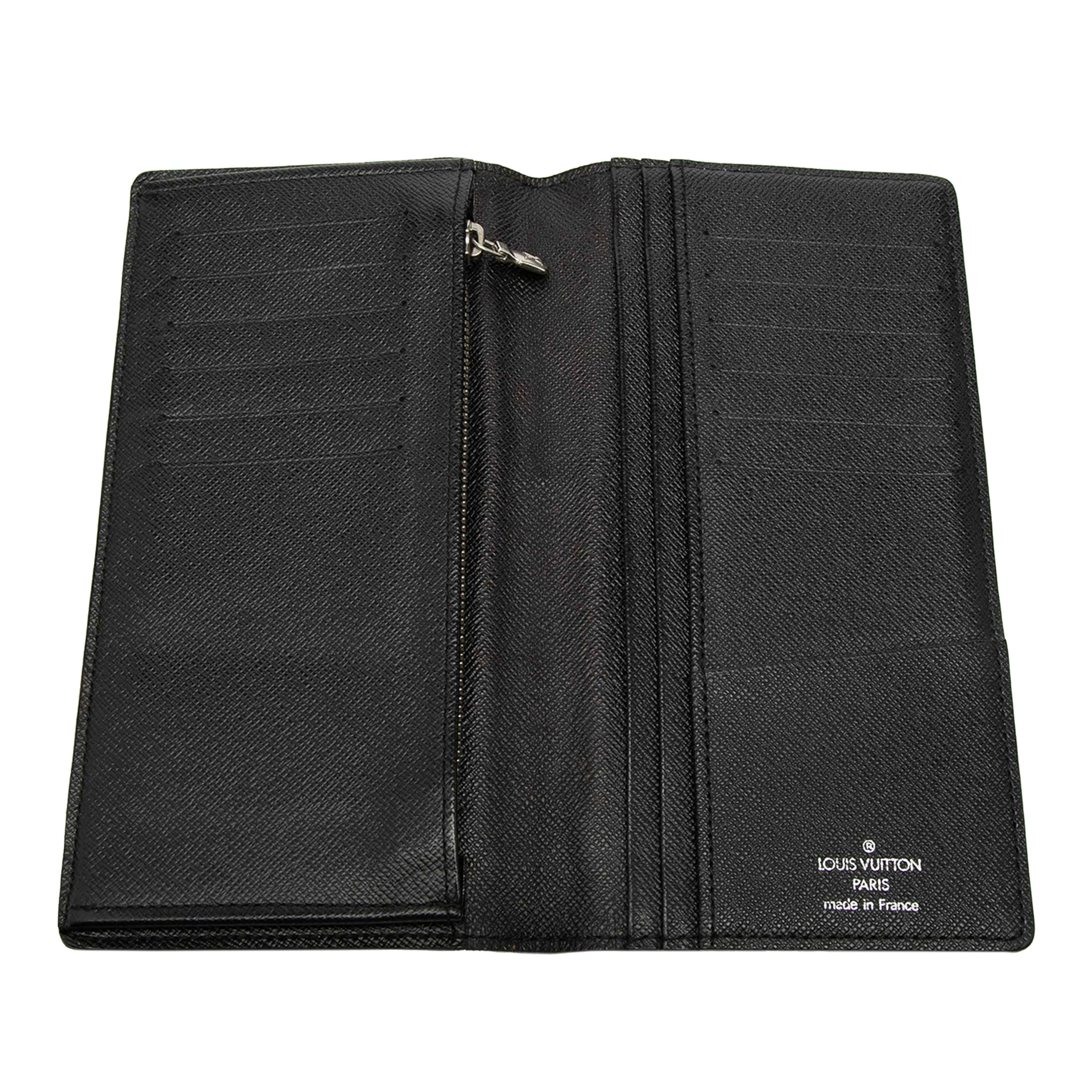 Louis Vuitton Damier Graphite Brazza Long Wallet, från Luxclusif, i färgen black. Klicka för att öppna bilden i stort format