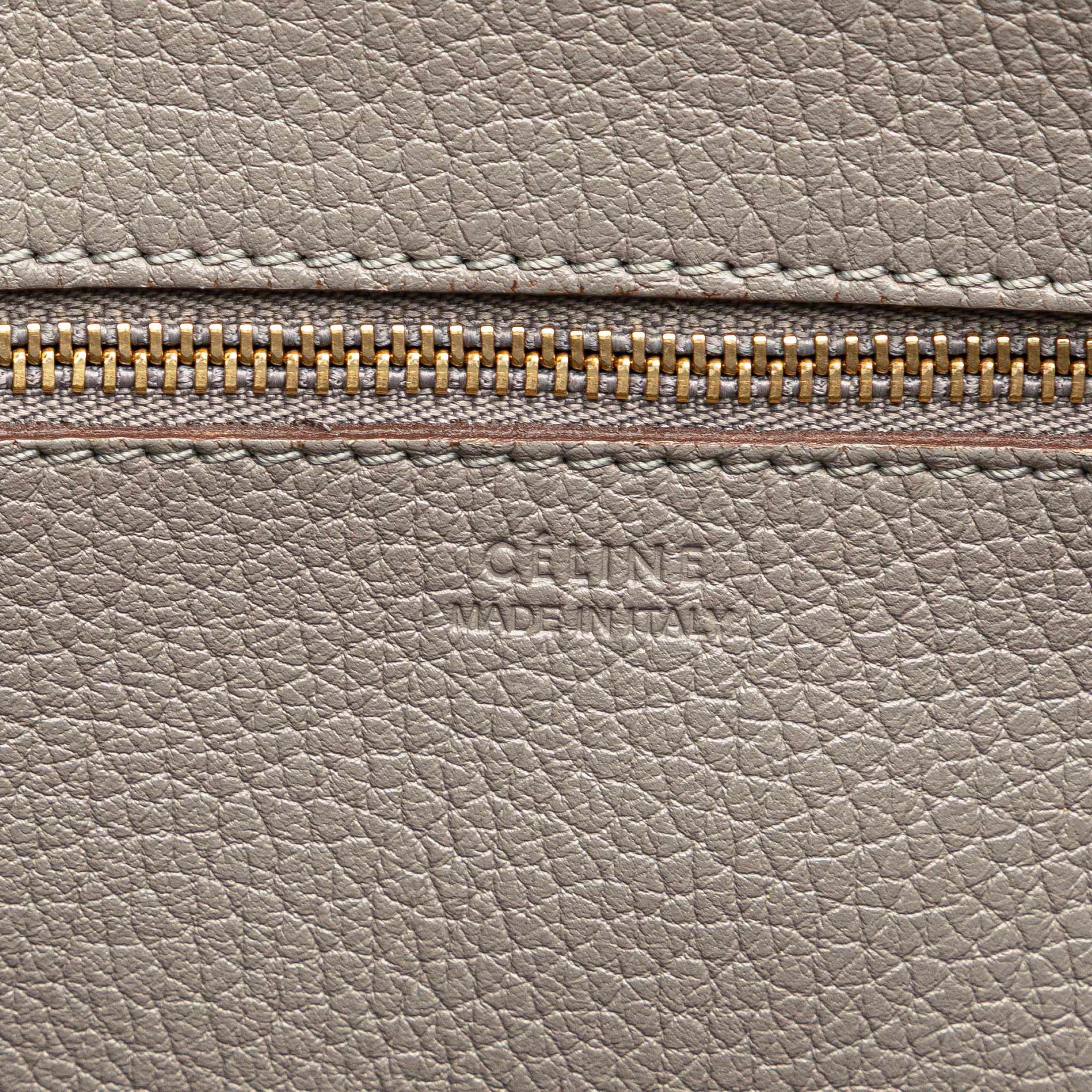 Celine Small Grained Calfskin Tie Knot Handbag, från Luxclusif, i färgen brun. Klicka för att öppna bilden i stort format