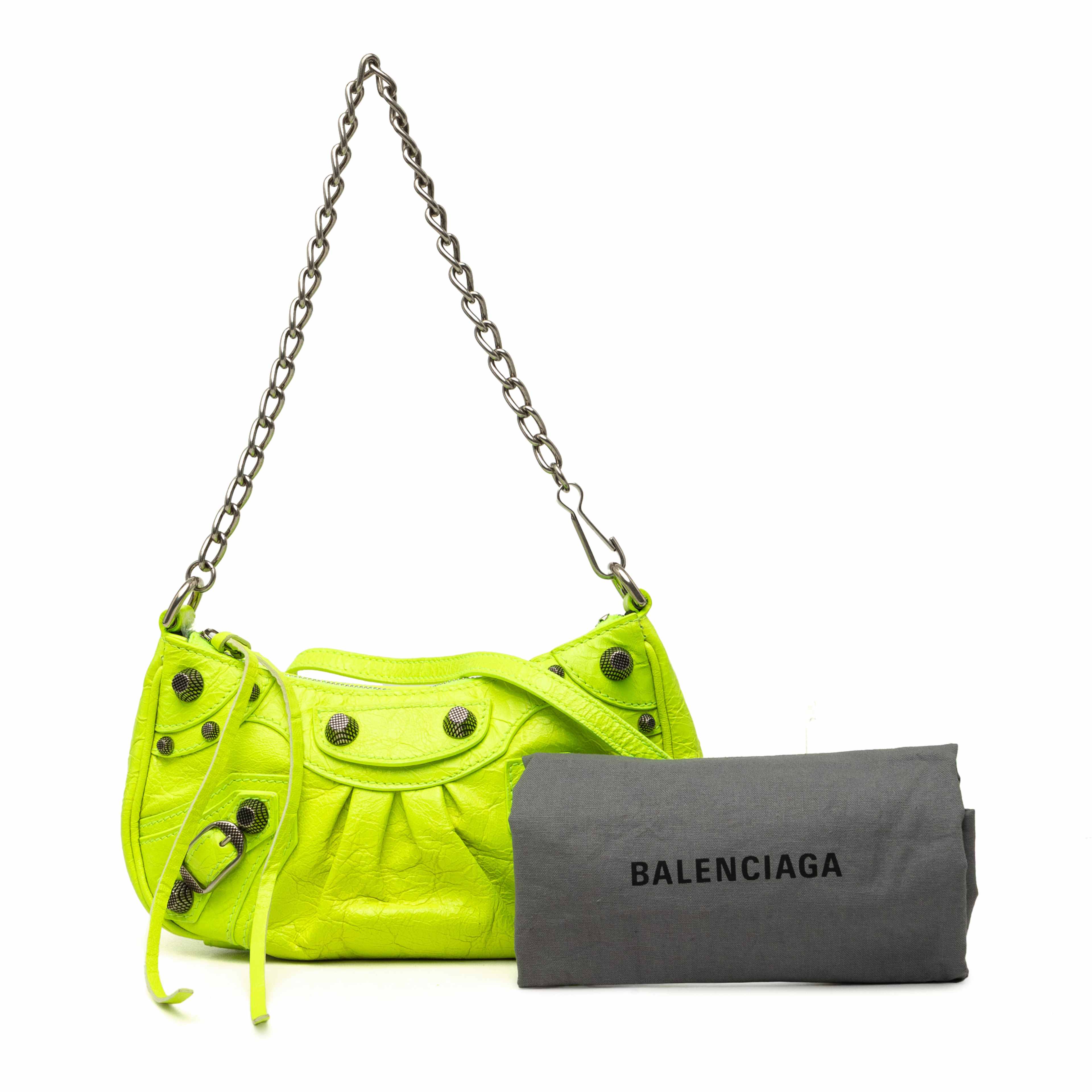 Balenciaga Mini Lambskin Motocross Le Cagole, från Luxclusif, i färgen gul. Klicka för att öppna bilden i stort format