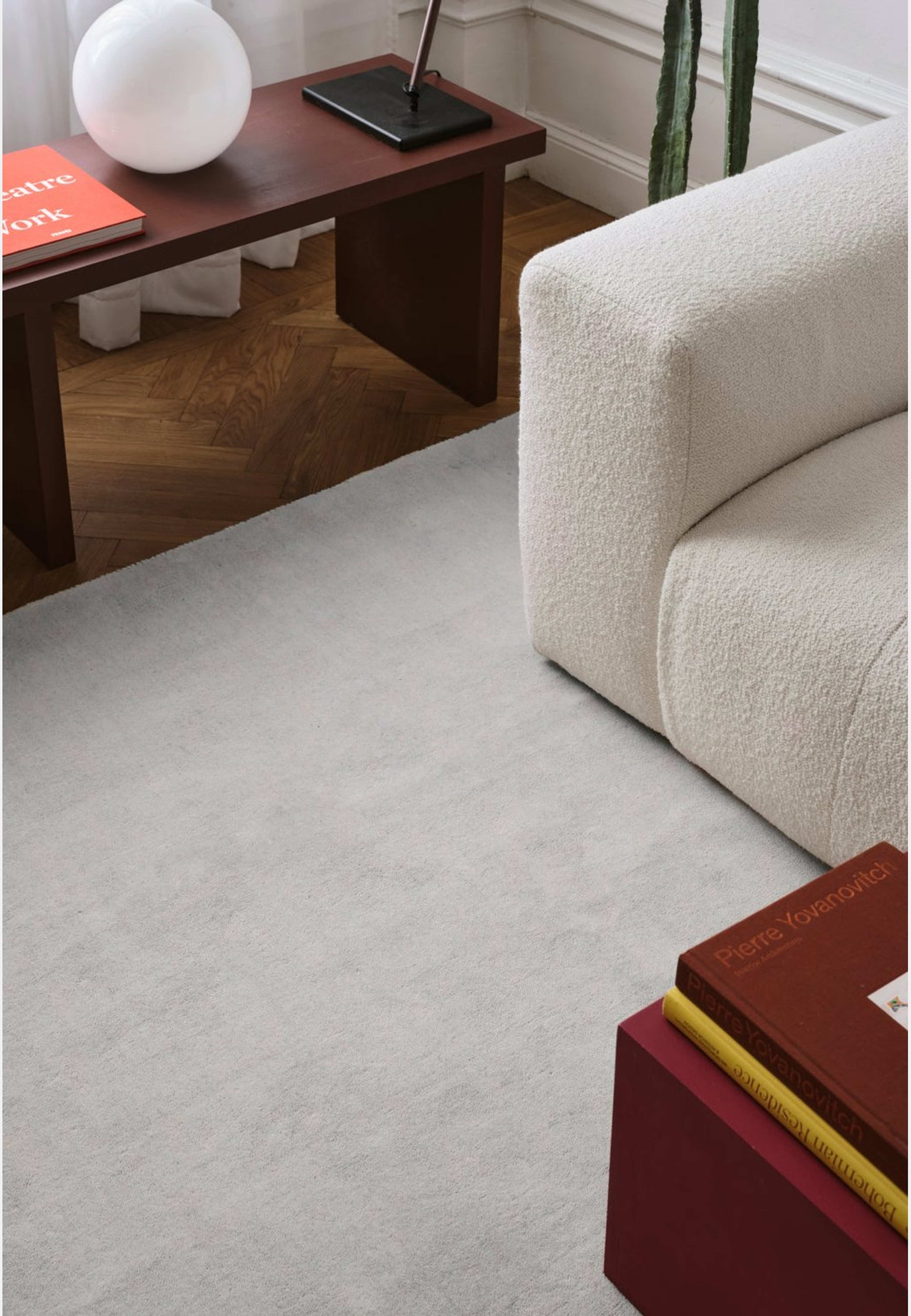 Classic Solid Ullmatta 140x200 cm, från Layered, i färgen vit. Klicka för att öppna bilden i stort format