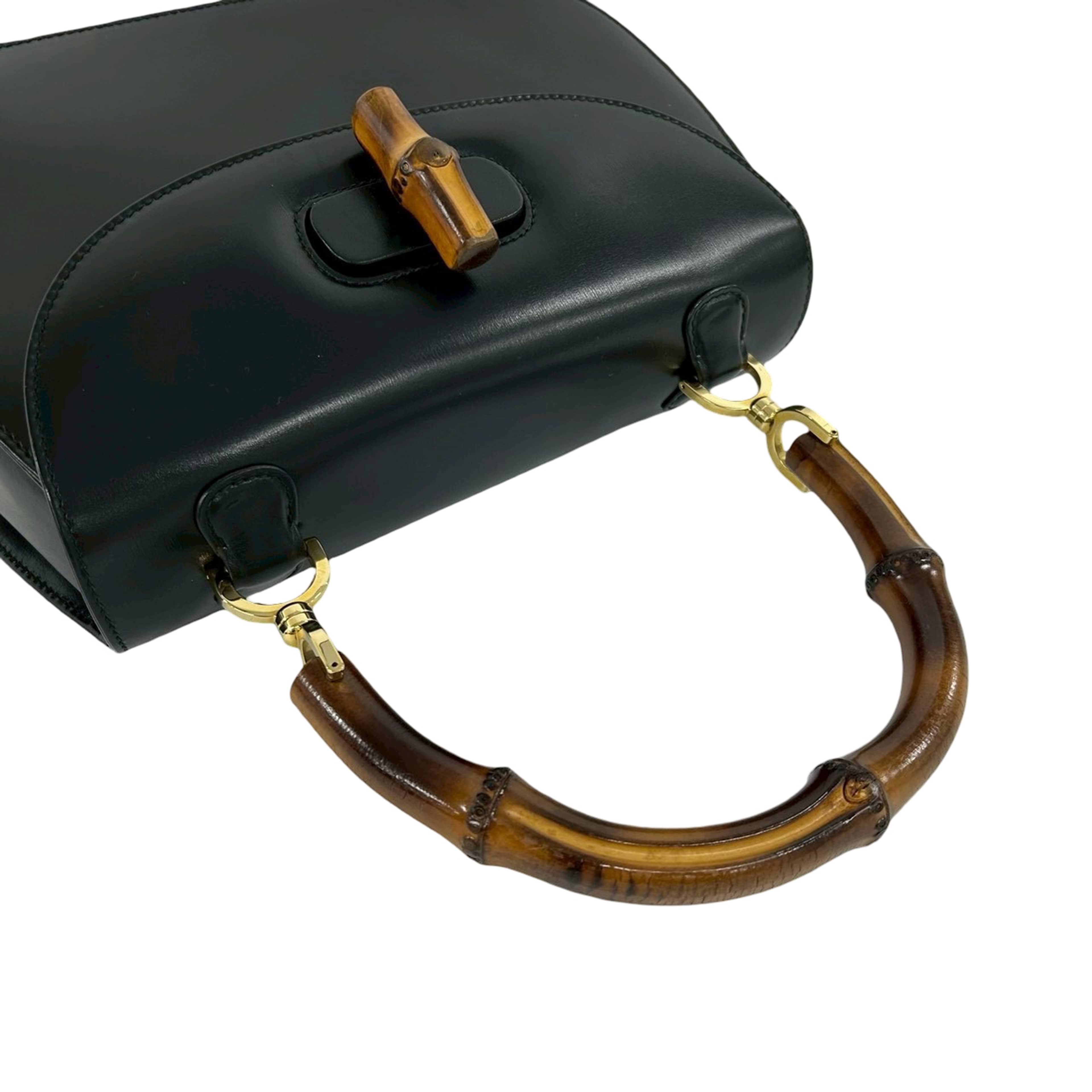 Gucci Calfskin Bamboo Night, från Luxclusif, i färgen black. Klicka för att öppna bilden i stort format