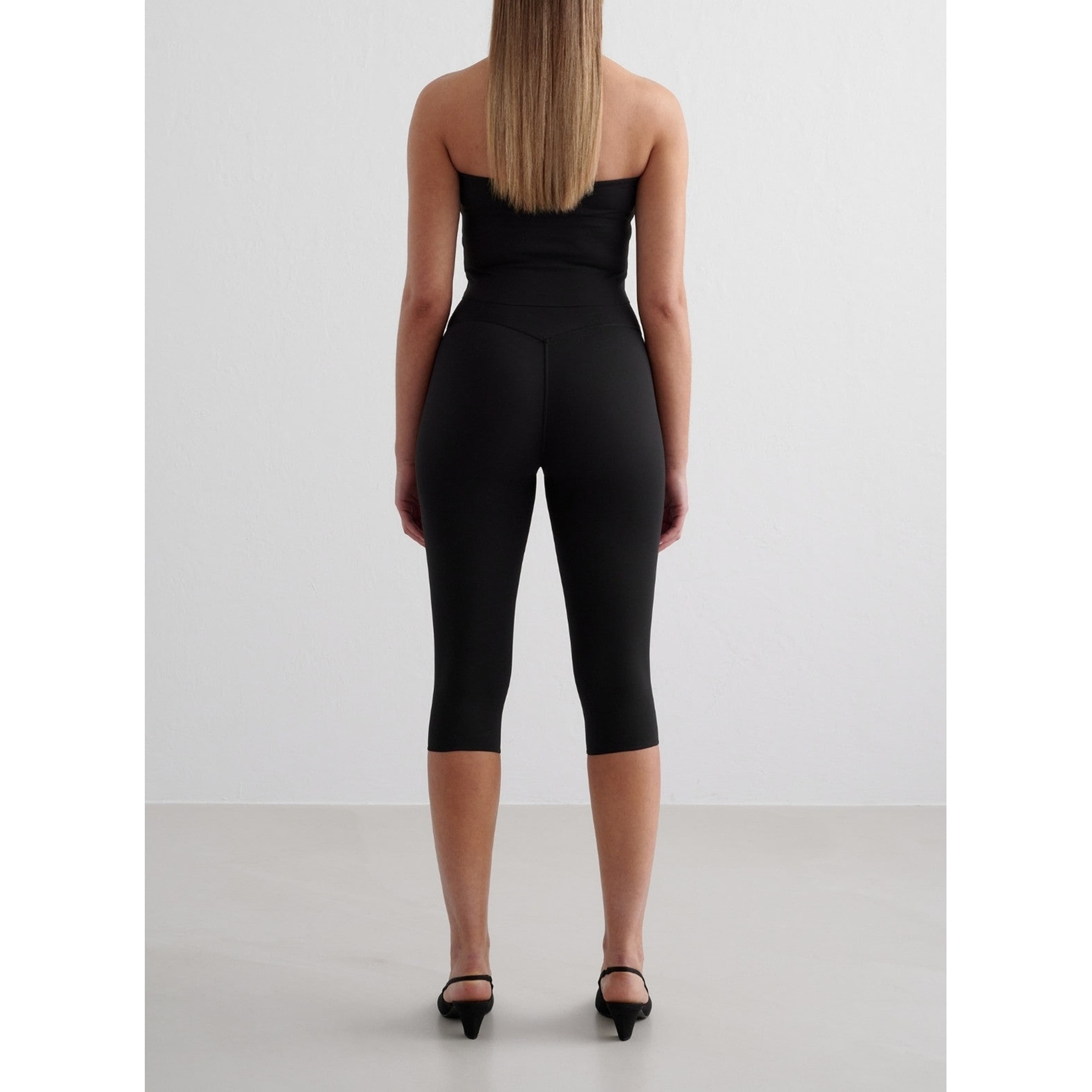 Black Sense Capri Tights
