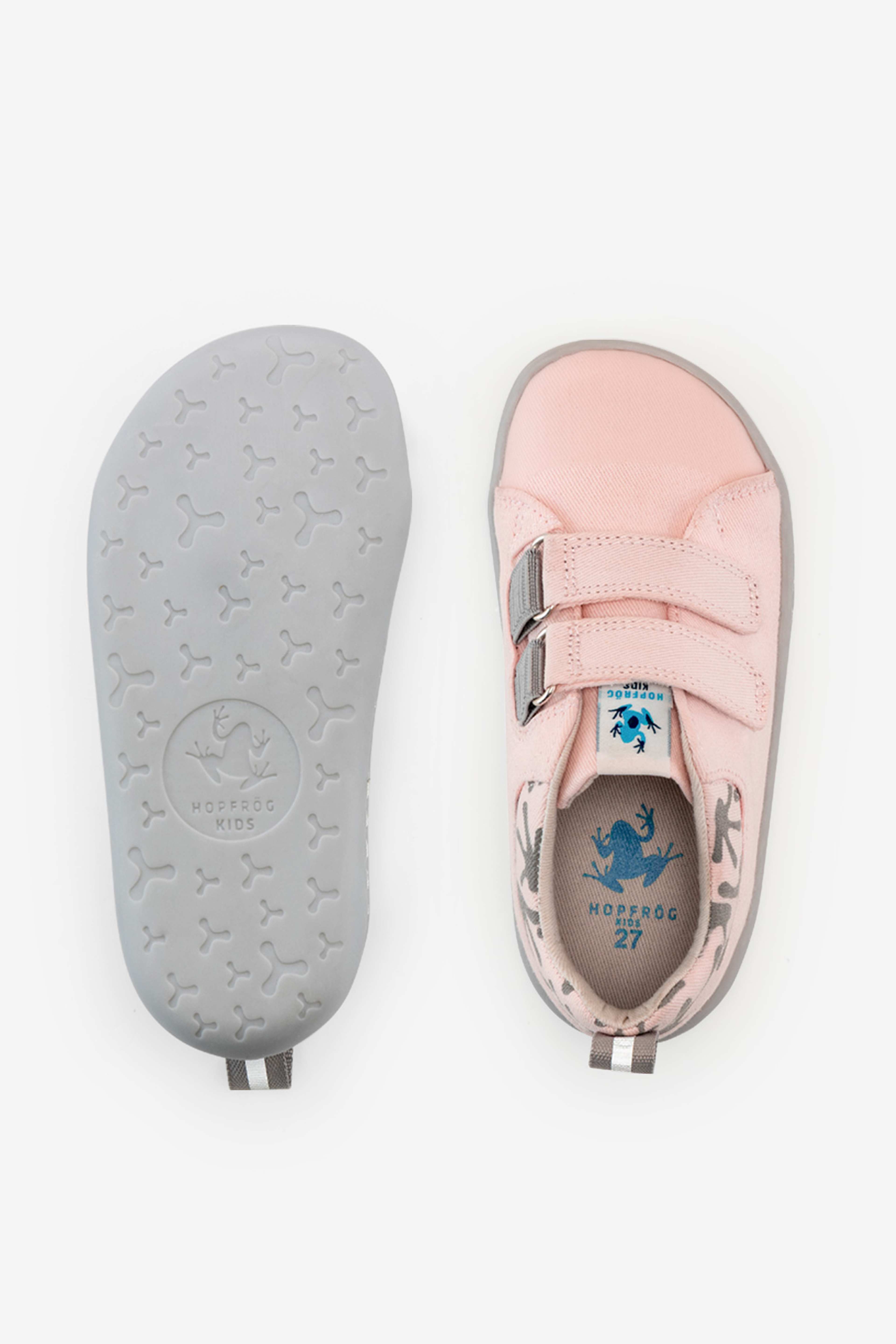 Hopfrög Canvas Play Barefoot, från Minimoca, i färgen pink. Klicka för att öppna bilden i stort format