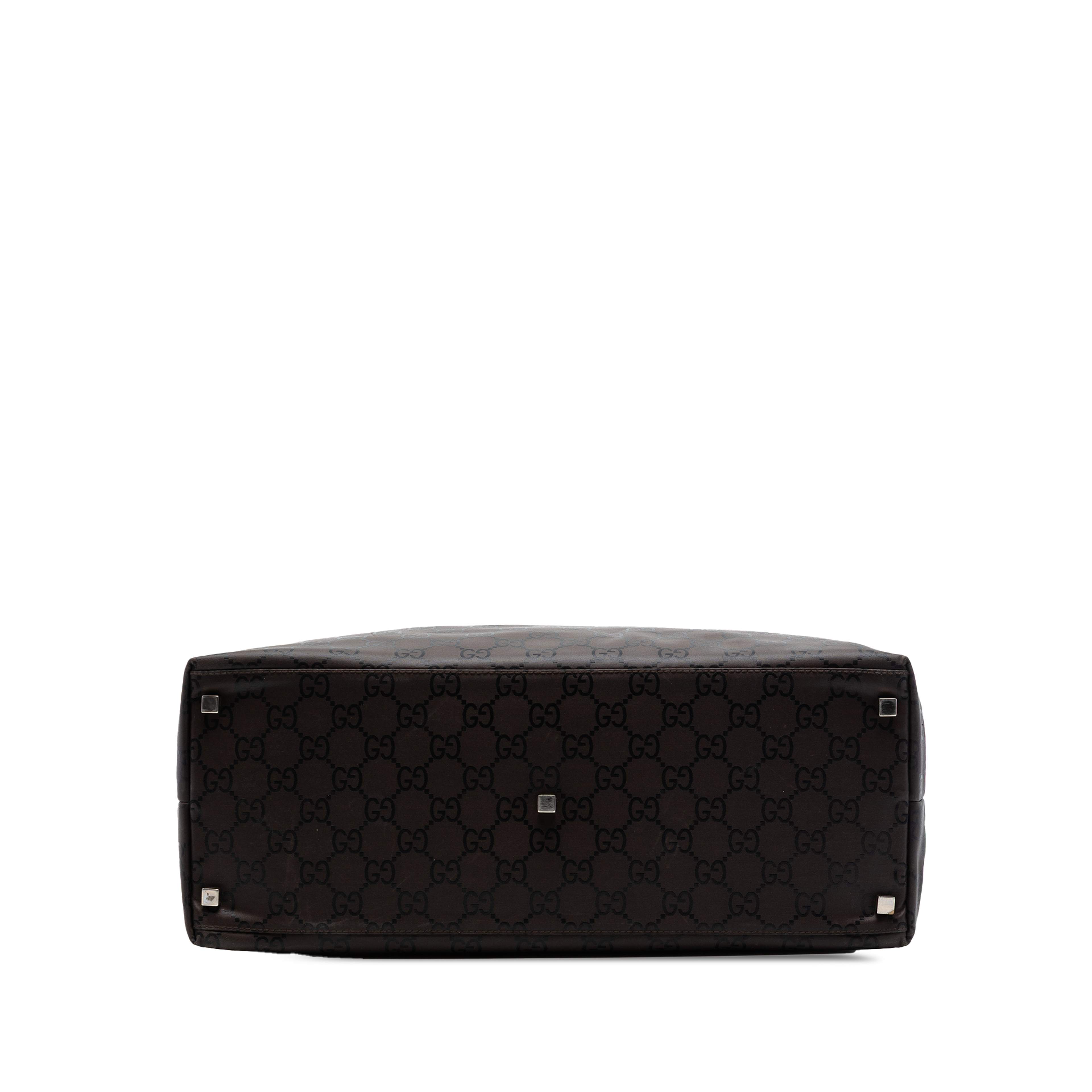 Gucci Gg Nylon Shoulder Bag, från Luxclusif, i färgen brun. Klicka för att öppna bilden i stort format