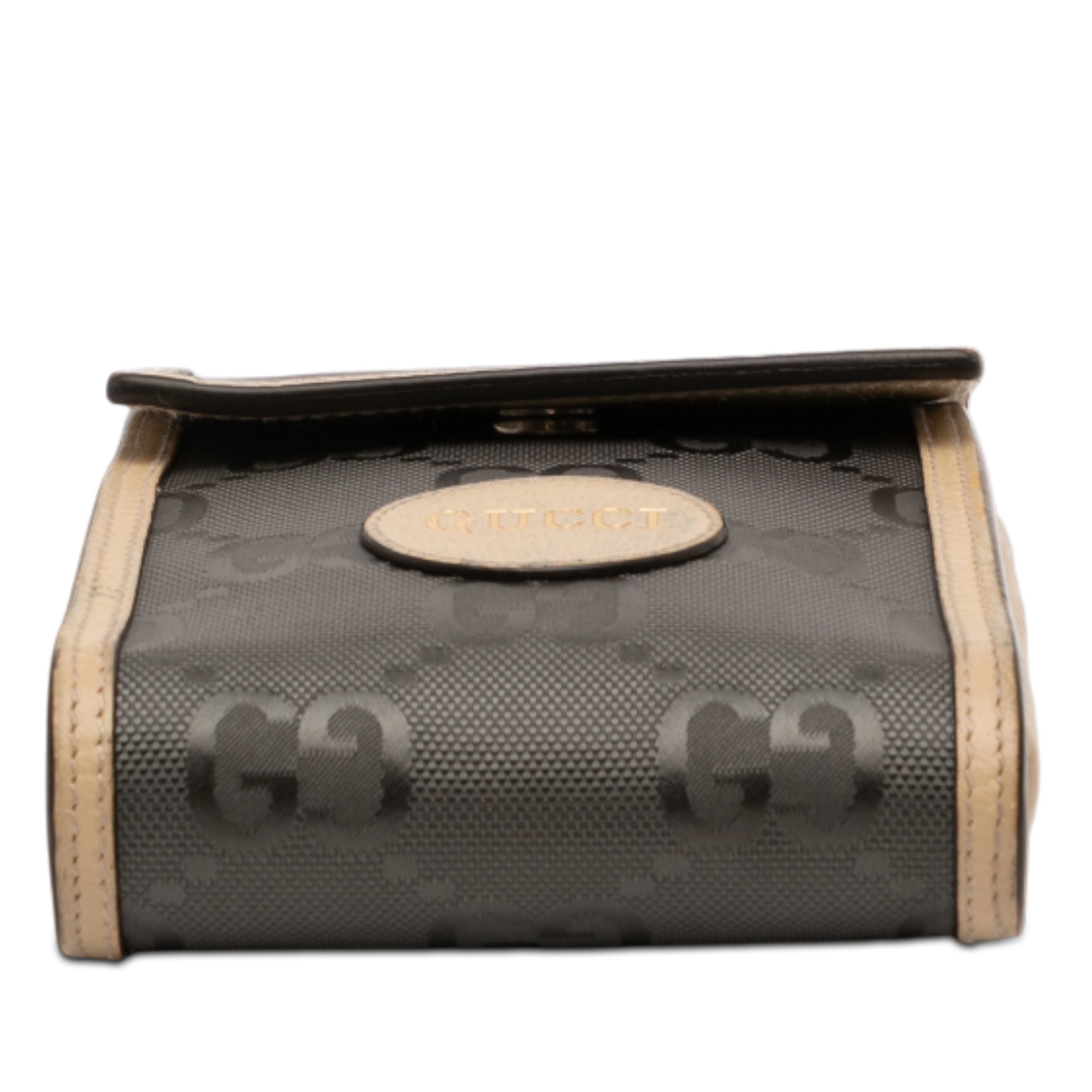 Gucci Off The Grid Mini Gg Econyl Crossbody, från Luxclusif, i färgen dark gray. Klicka för att öppna bilden i stort format