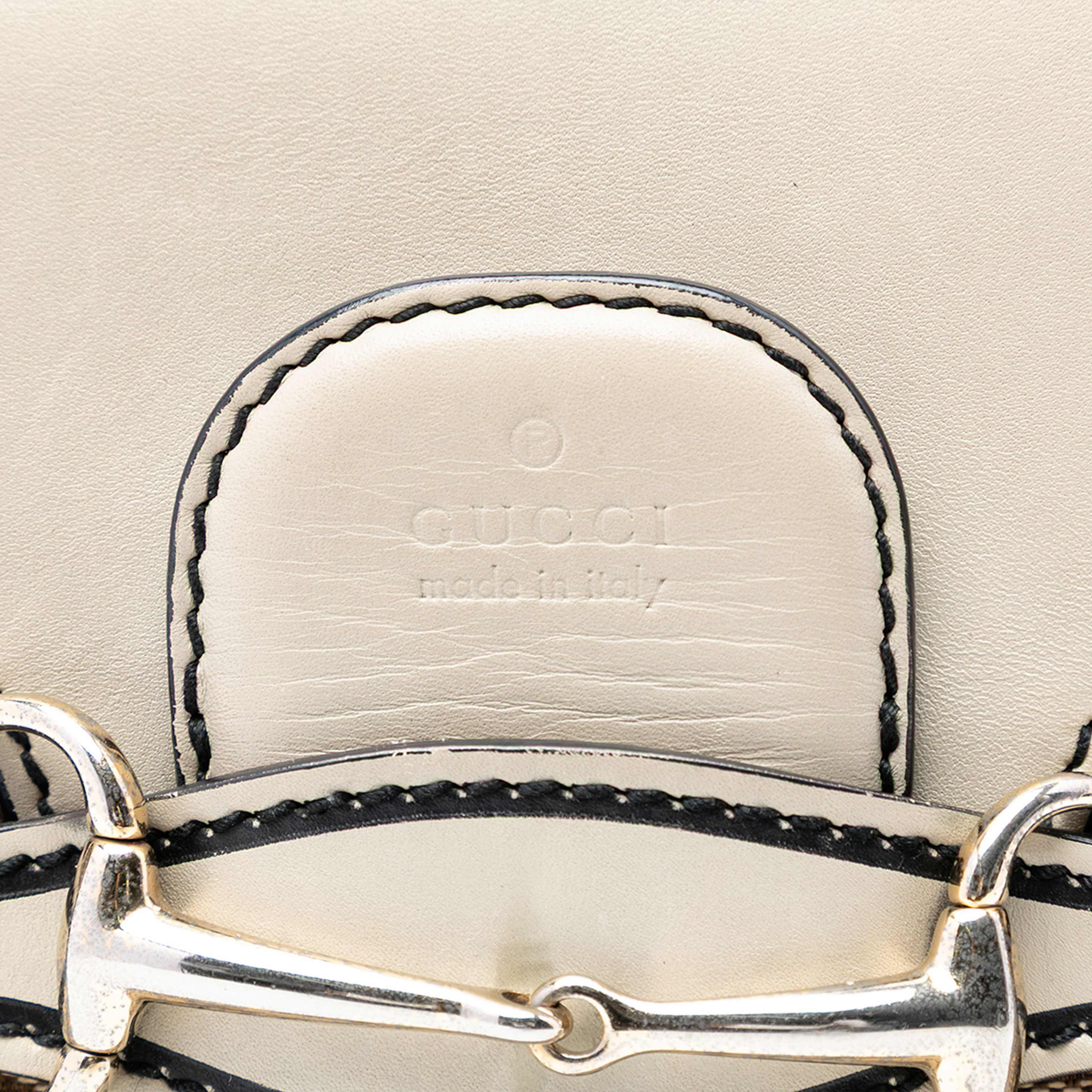 Gucci Medium Gg Canvas Emily Shoulder Bag, från Luxclusif, i färgen beige. Klicka för att öppna bilden i stort format