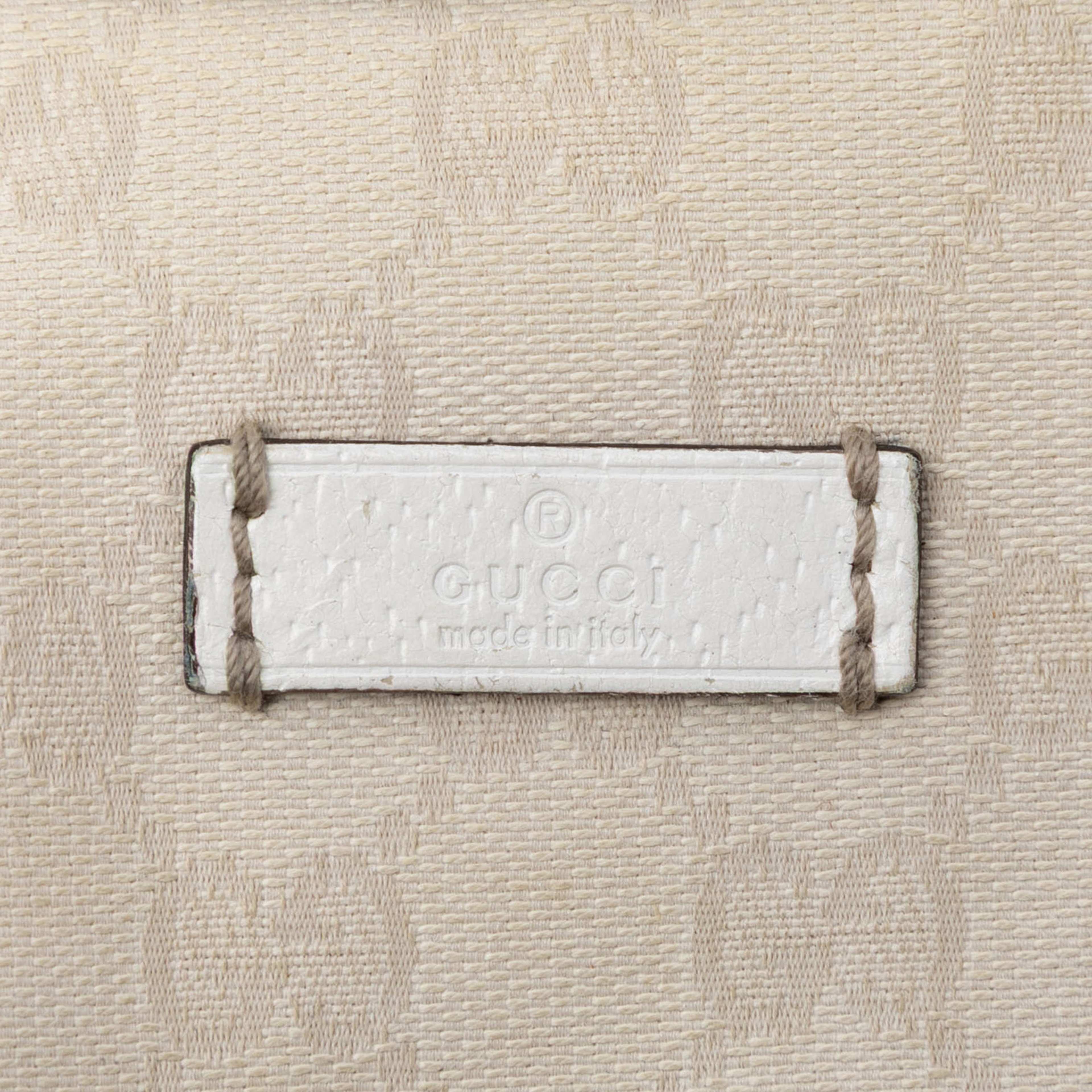 Gucci Gg Canvas Web Crossbody, från Luxclusif, i färgen beige. Klicka för att öppna bilden i stort format