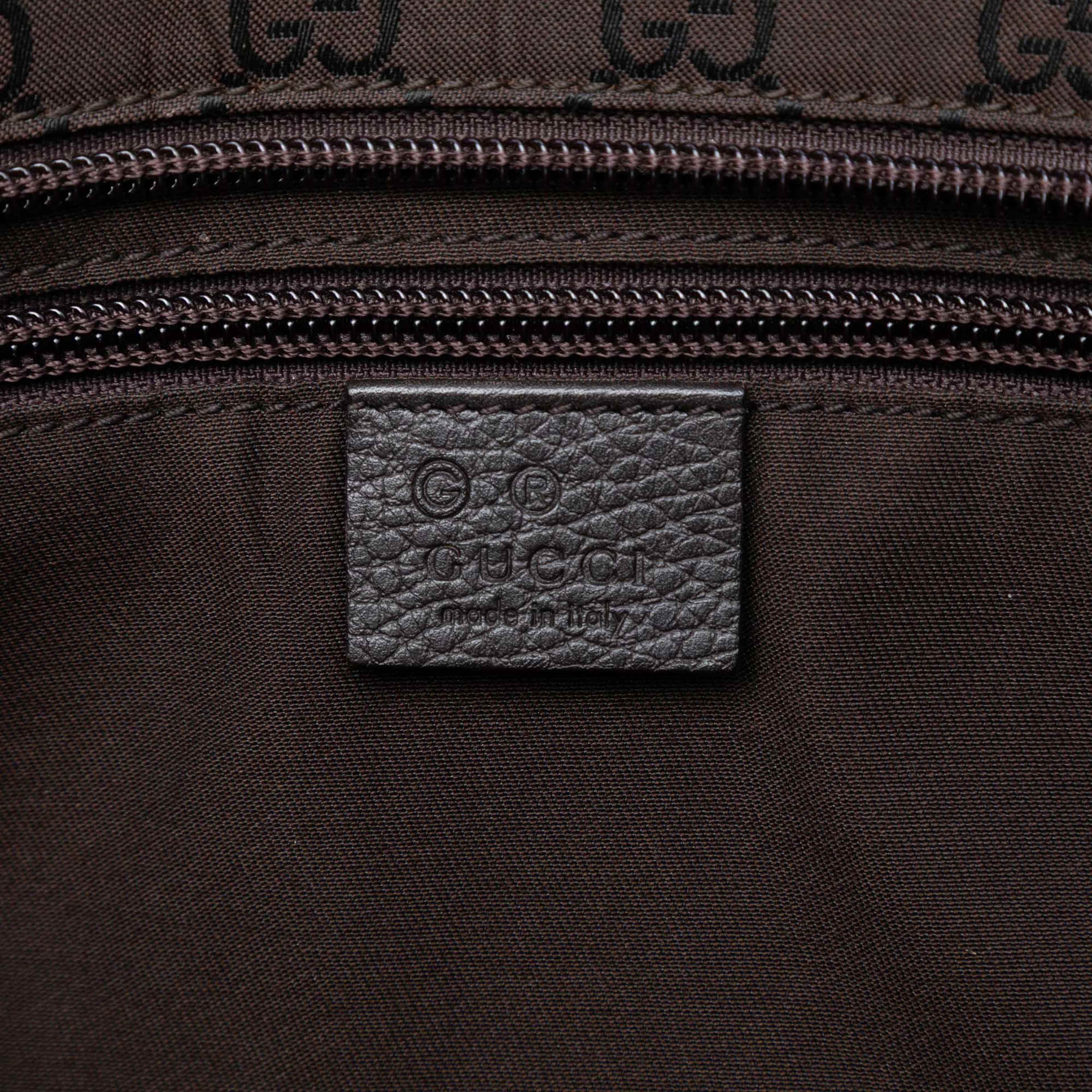 Gucci Gg Nylon Tote, från Luxclusif, i färgen dark brown. Klicka för att öppna bilden i stort format