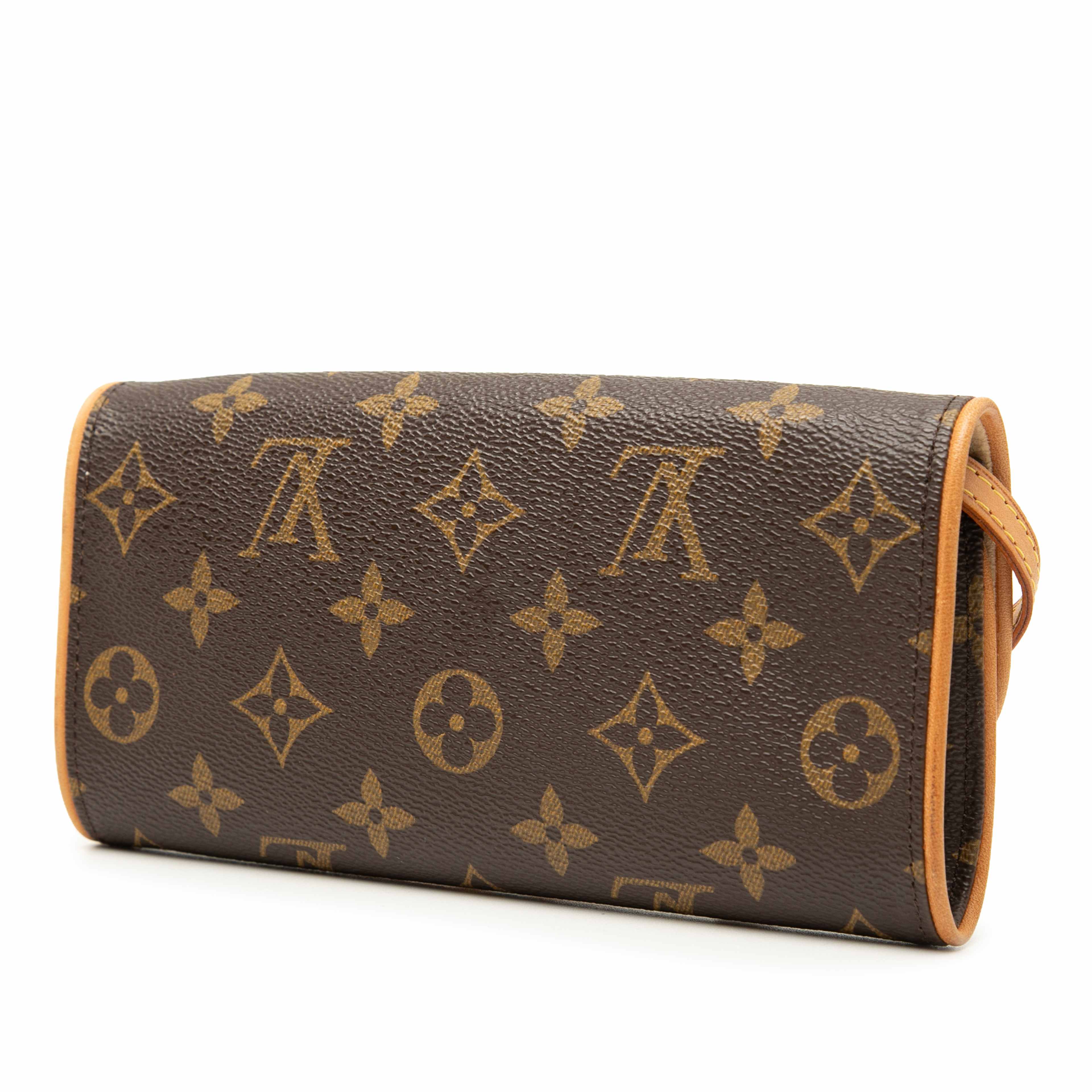 Louis Vuitton Monogram Pochette Twin Pm, från Luxclusif, i färgen brun. Klicka för att öppna bilden i stort format