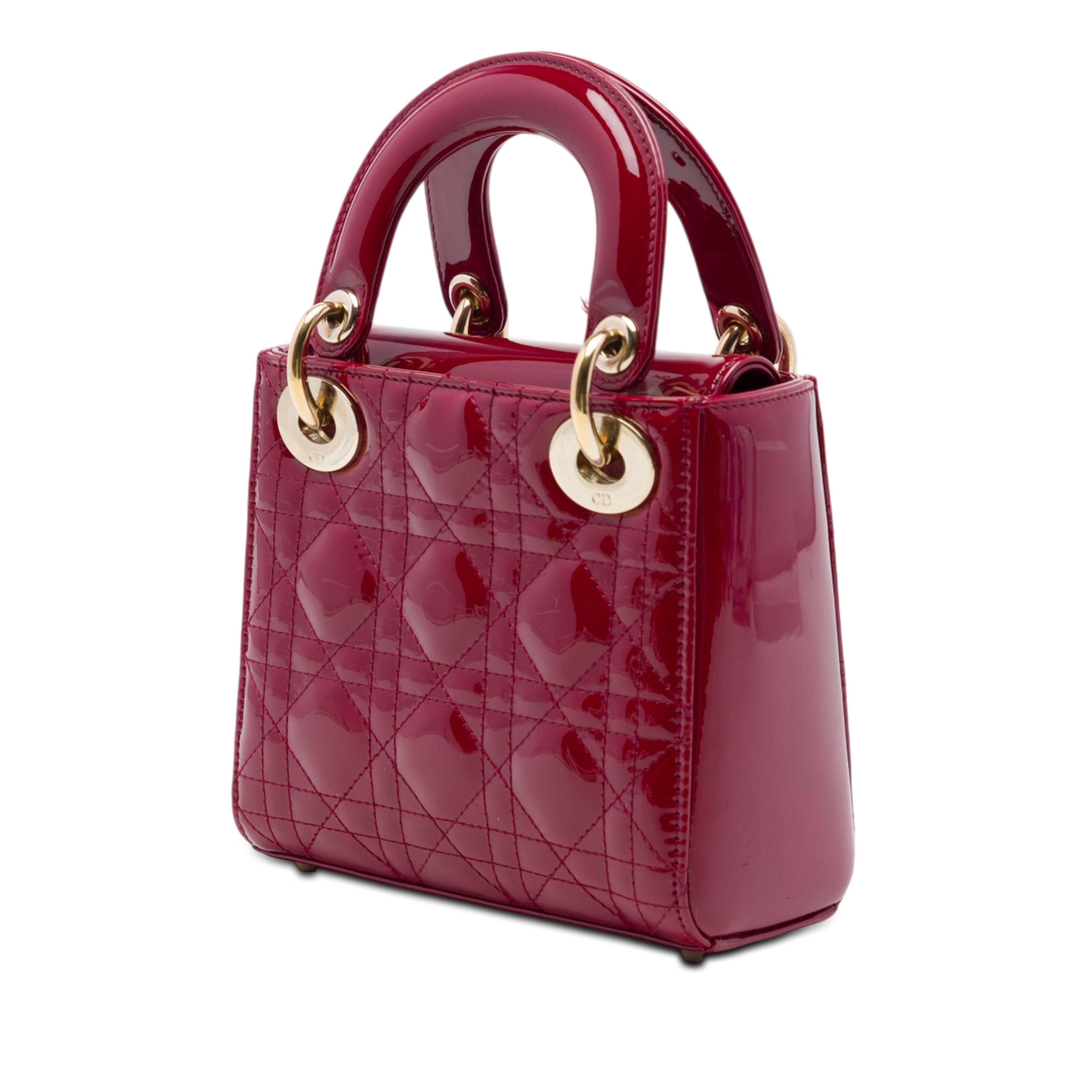 Dior Mini Patent Cannage Lady Dior, från Luxclusif, i färgen röd. Klicka för att öppna bilden i stort format