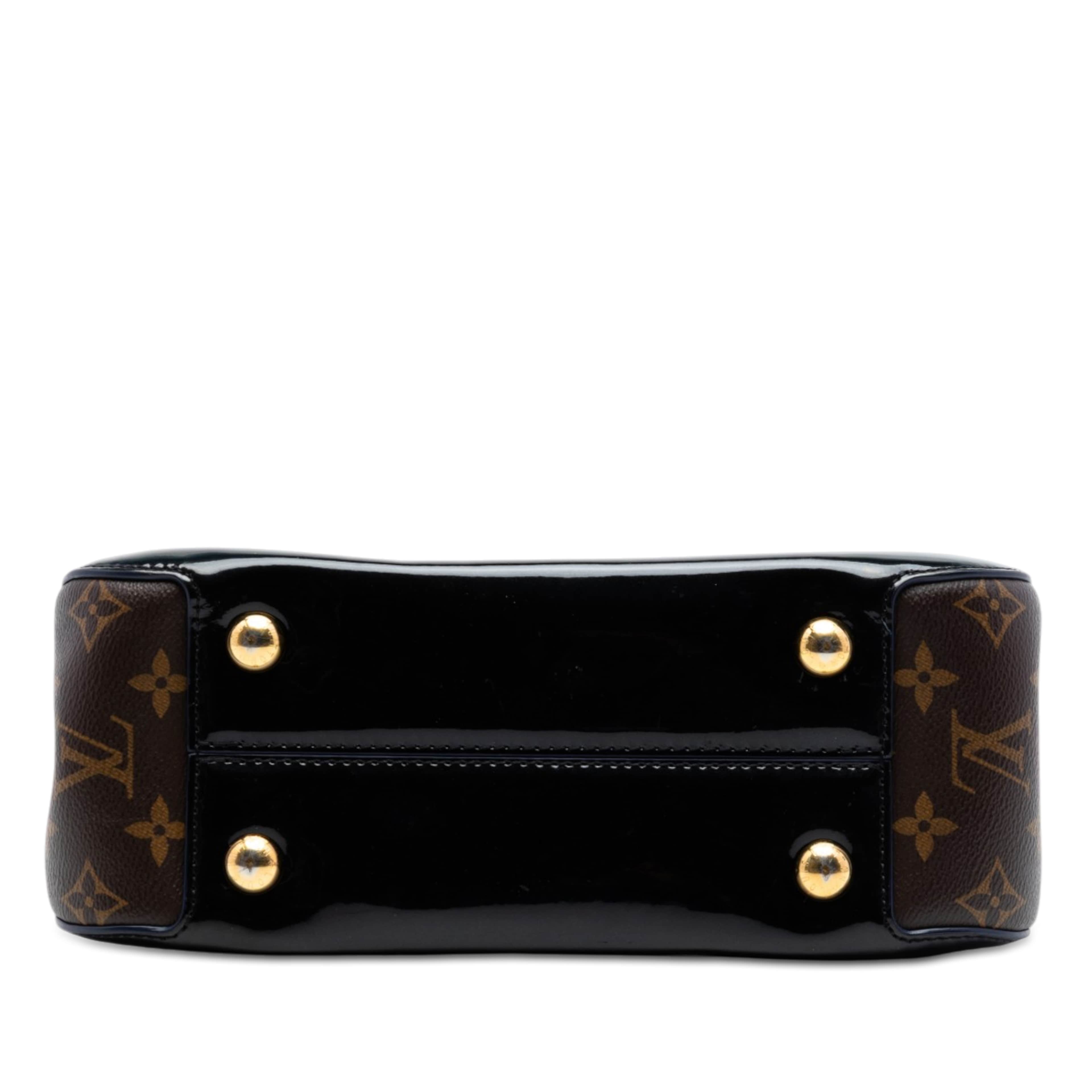 Louis Vuitton Vernis Cherrywood Pm, från Luxclusif, i färgen black. Klicka för att öppna bilden i stort format