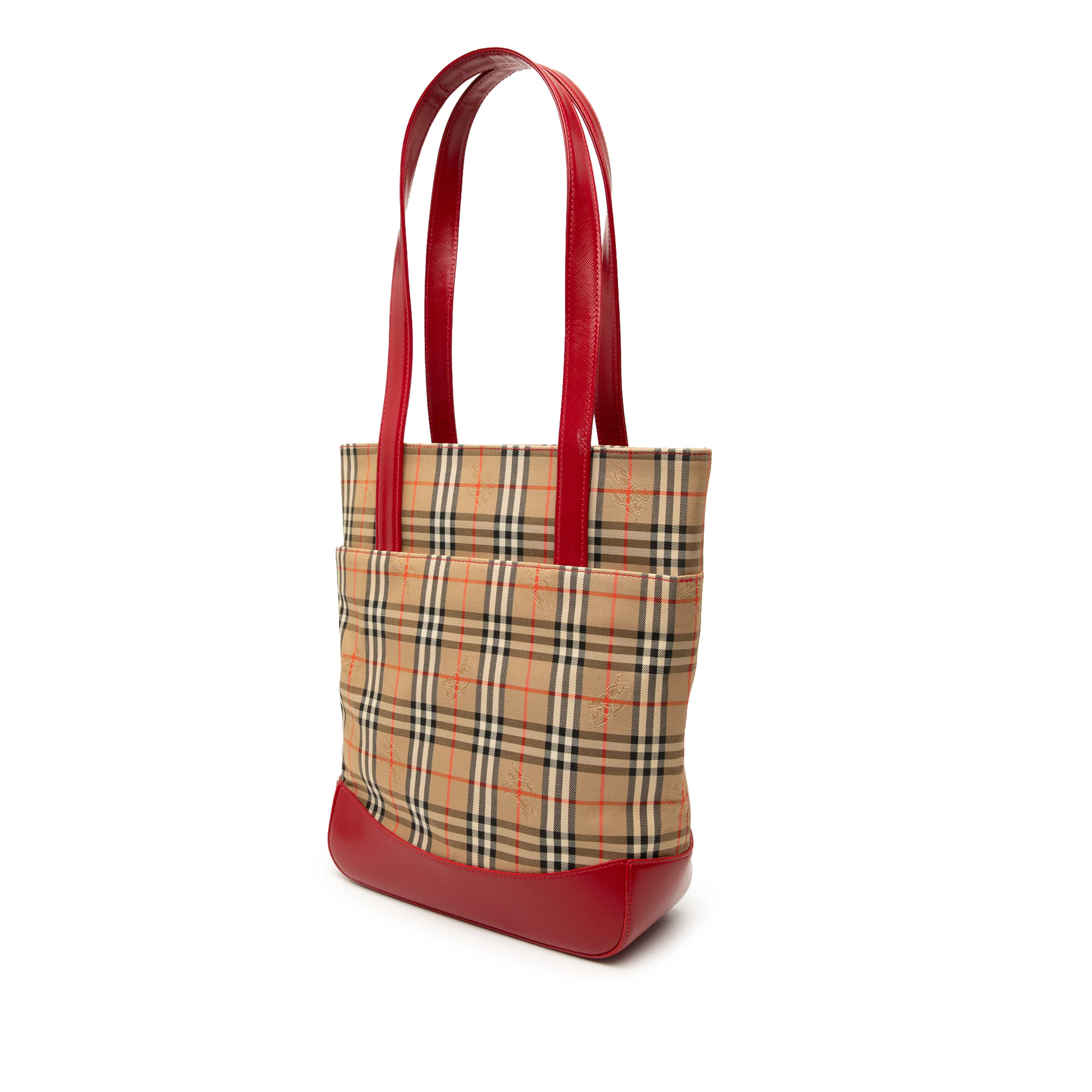 Burberry Haymarket Check Canvas Tote, från Luxclusif, i färgen röd. Klicka för att öppna bilden i stort format