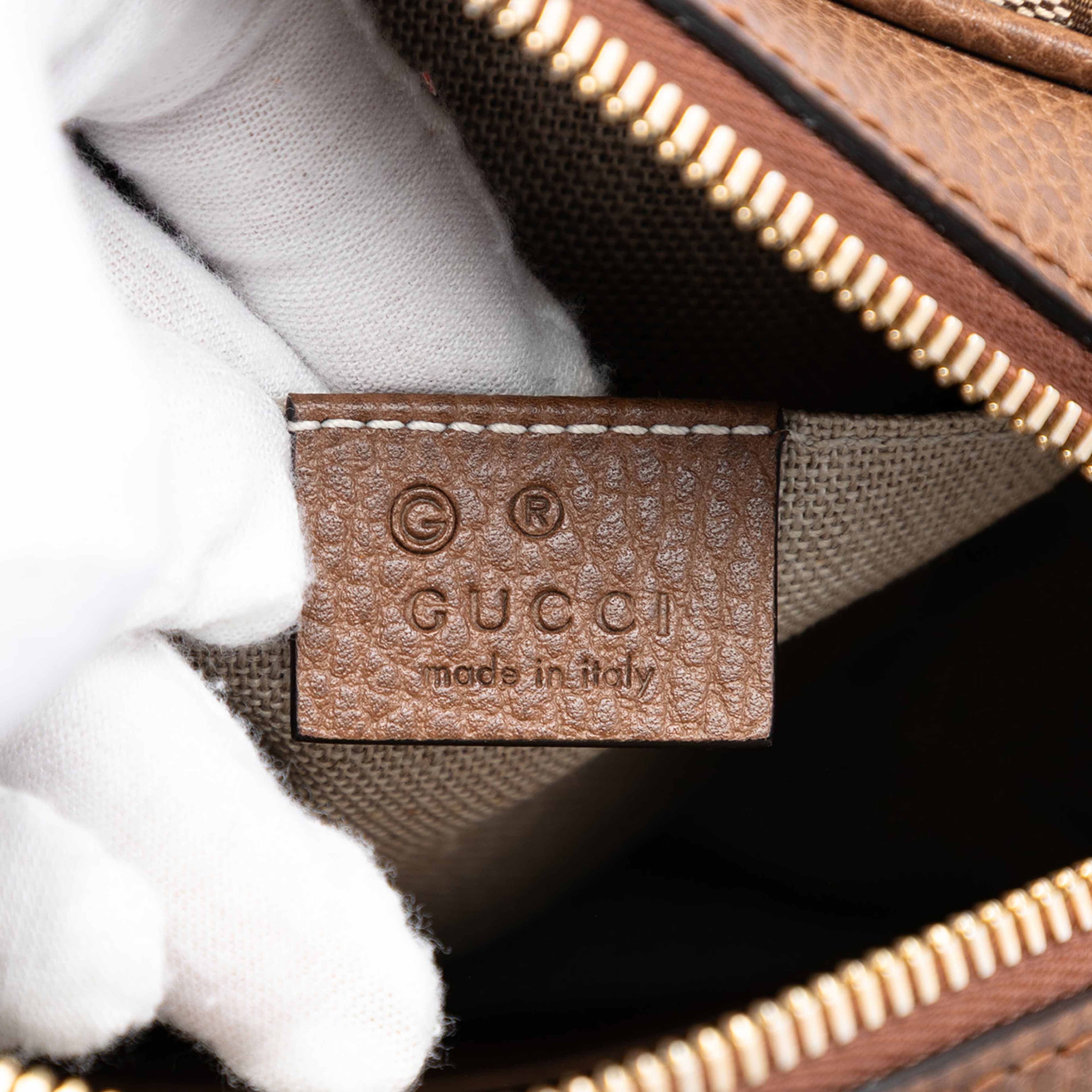 Gucci Gg Canvas Bree Crossbody, från Luxclusif, i färgen beige. Klicka för att öppna bilden i stort format