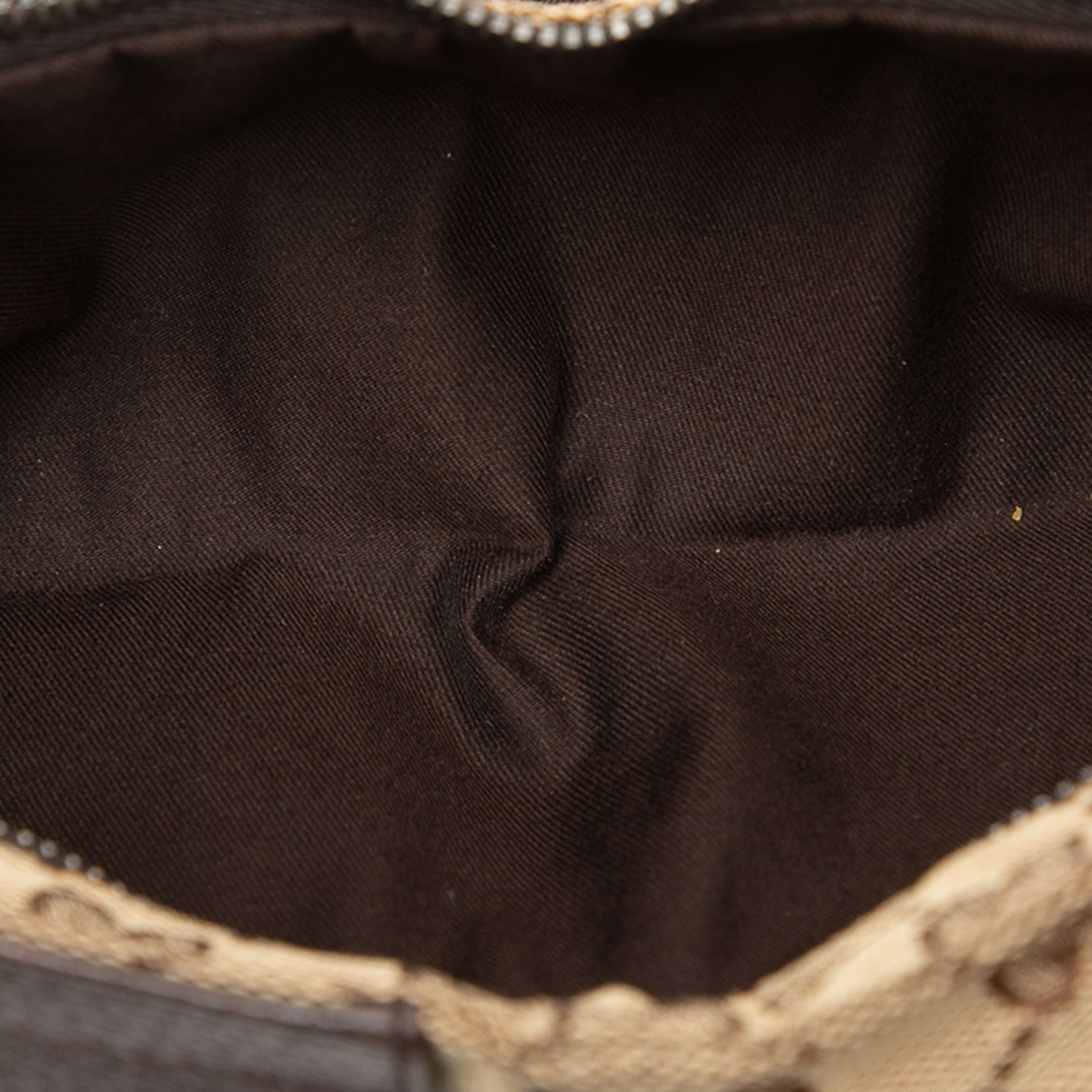 Gucci Gg Canvas Double Pocket Belt Bag, från Luxclusif, i färgen beige. Klicka för att öppna bilden i stort format