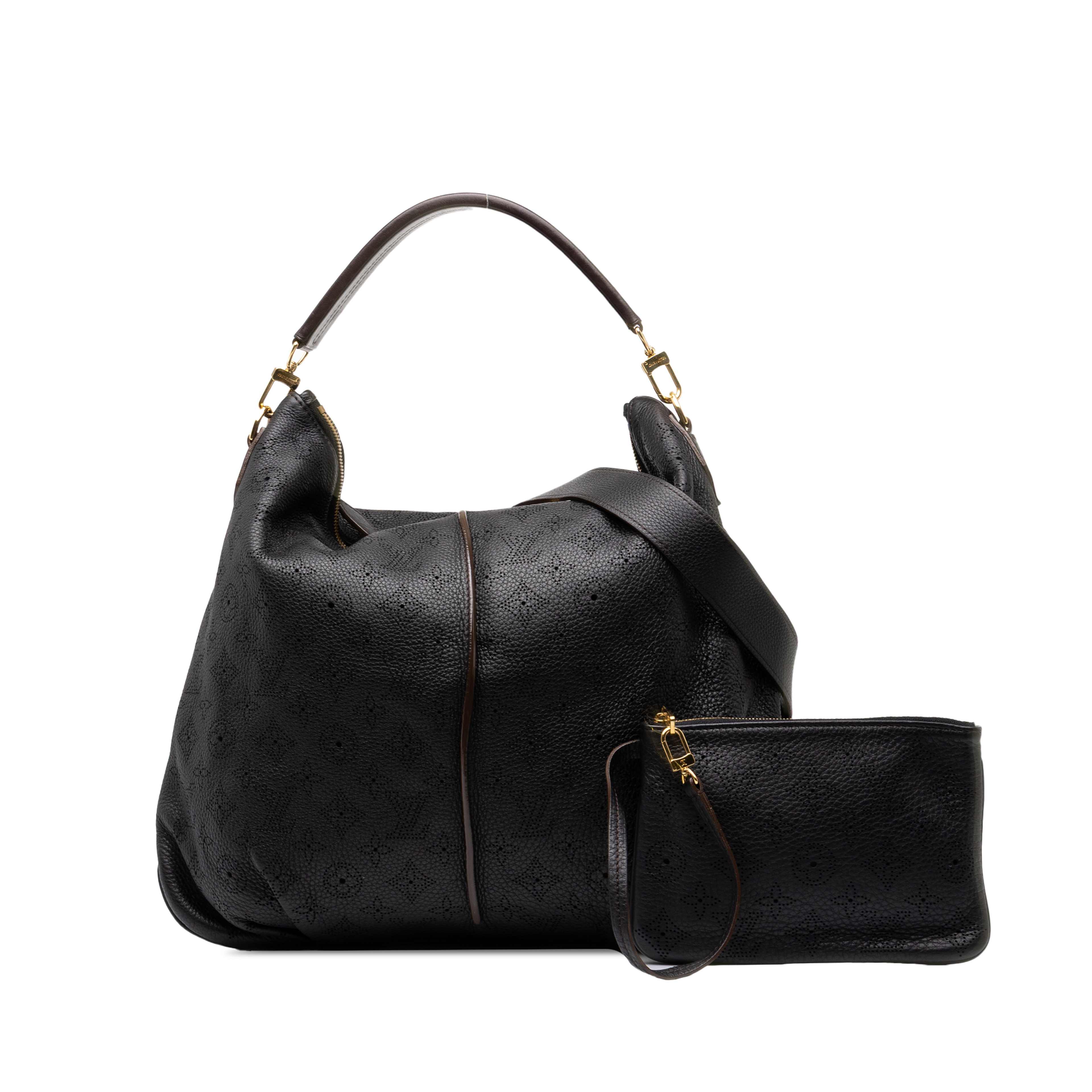 Louis Vuitton Monogram Mahina Selene Mm, från Luxclusif, i färgen svart. Klicka för att öppna bilden i stort format