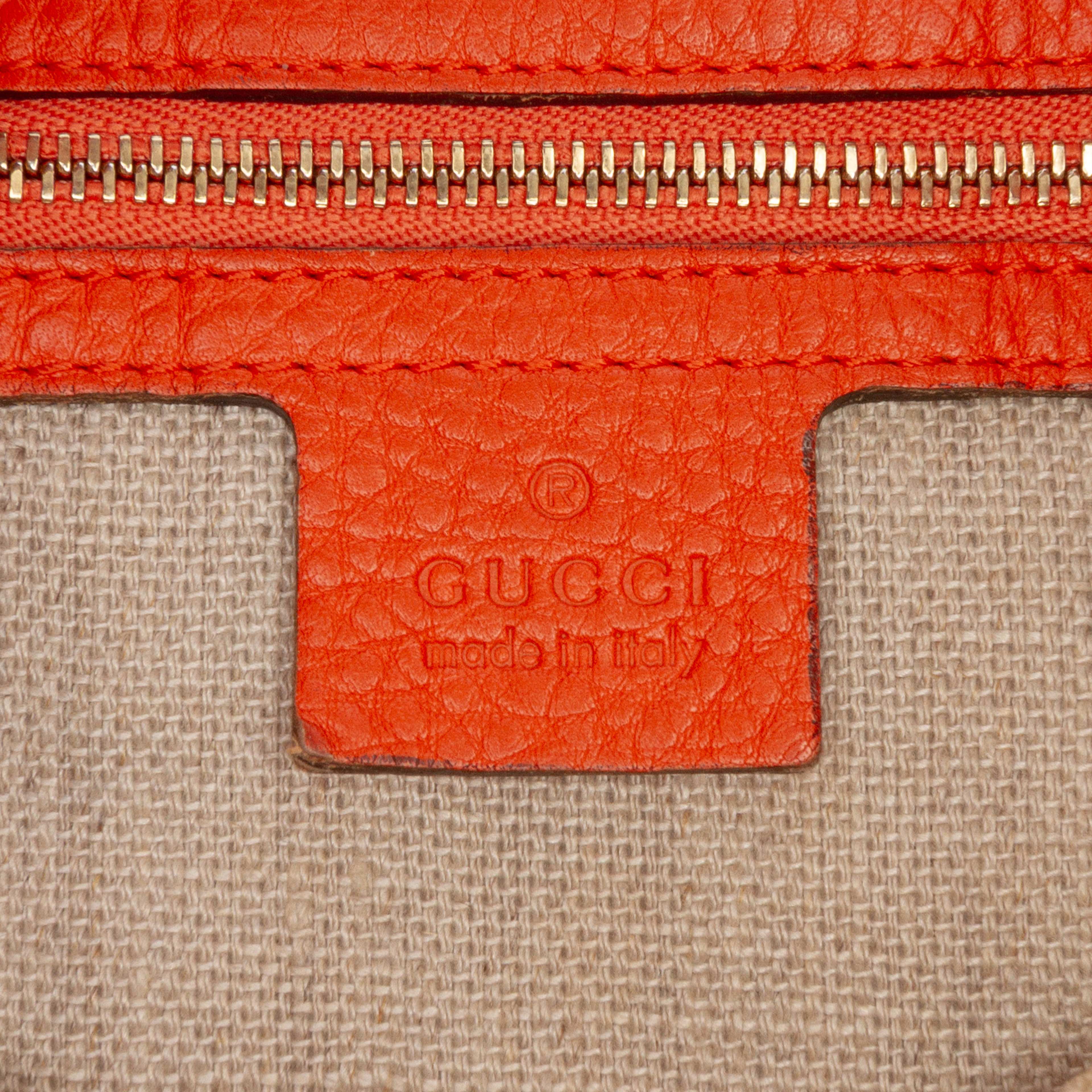 Gucci Gg Canvas Drawstring Bucket Bag, från Luxclusif, i färgen beige. Klicka för att öppna bilden i stort format