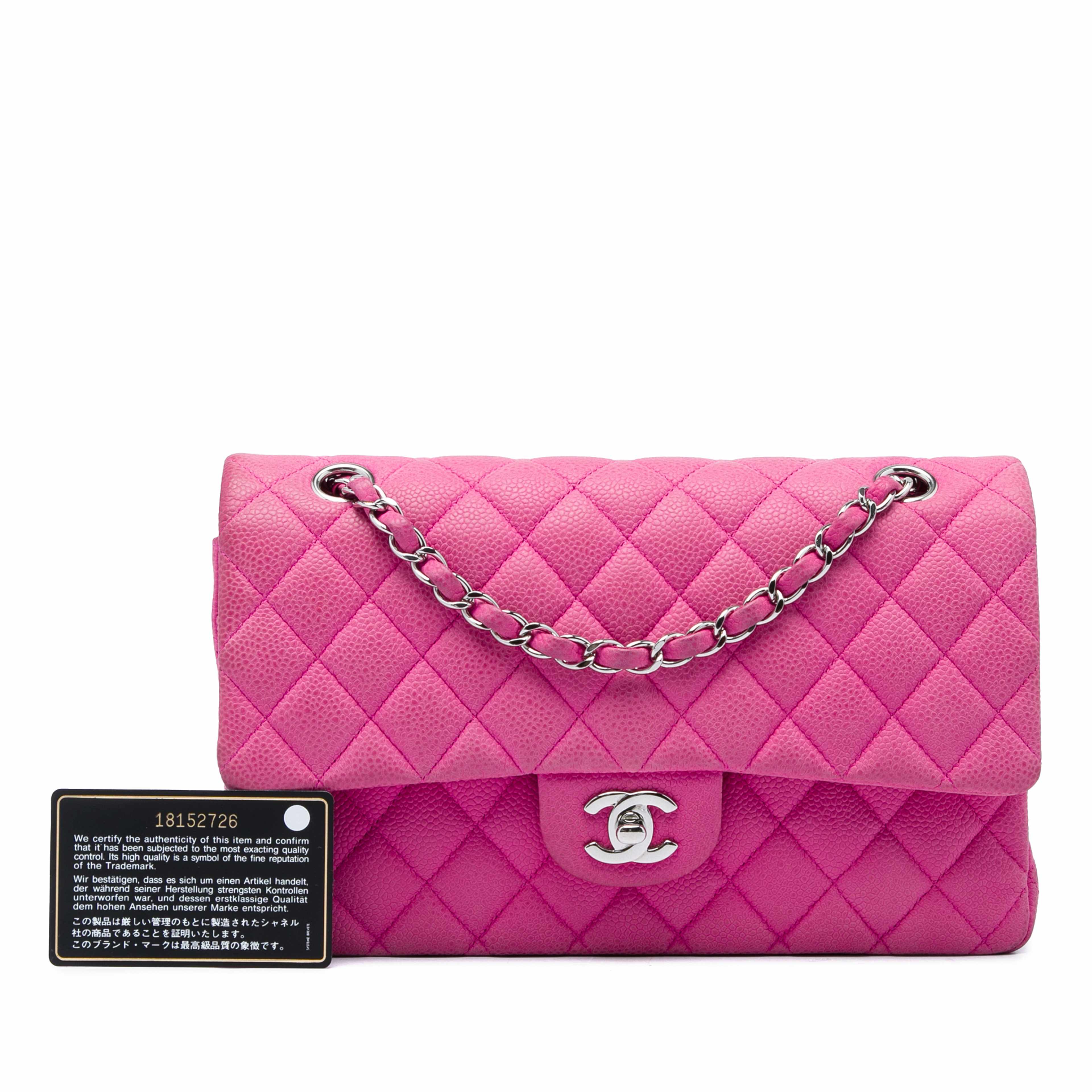 Chanel Medium Classic Caviar Double Flap, från Luxclusif, i färgen rosa. Klicka för att öppna bilden i stort format