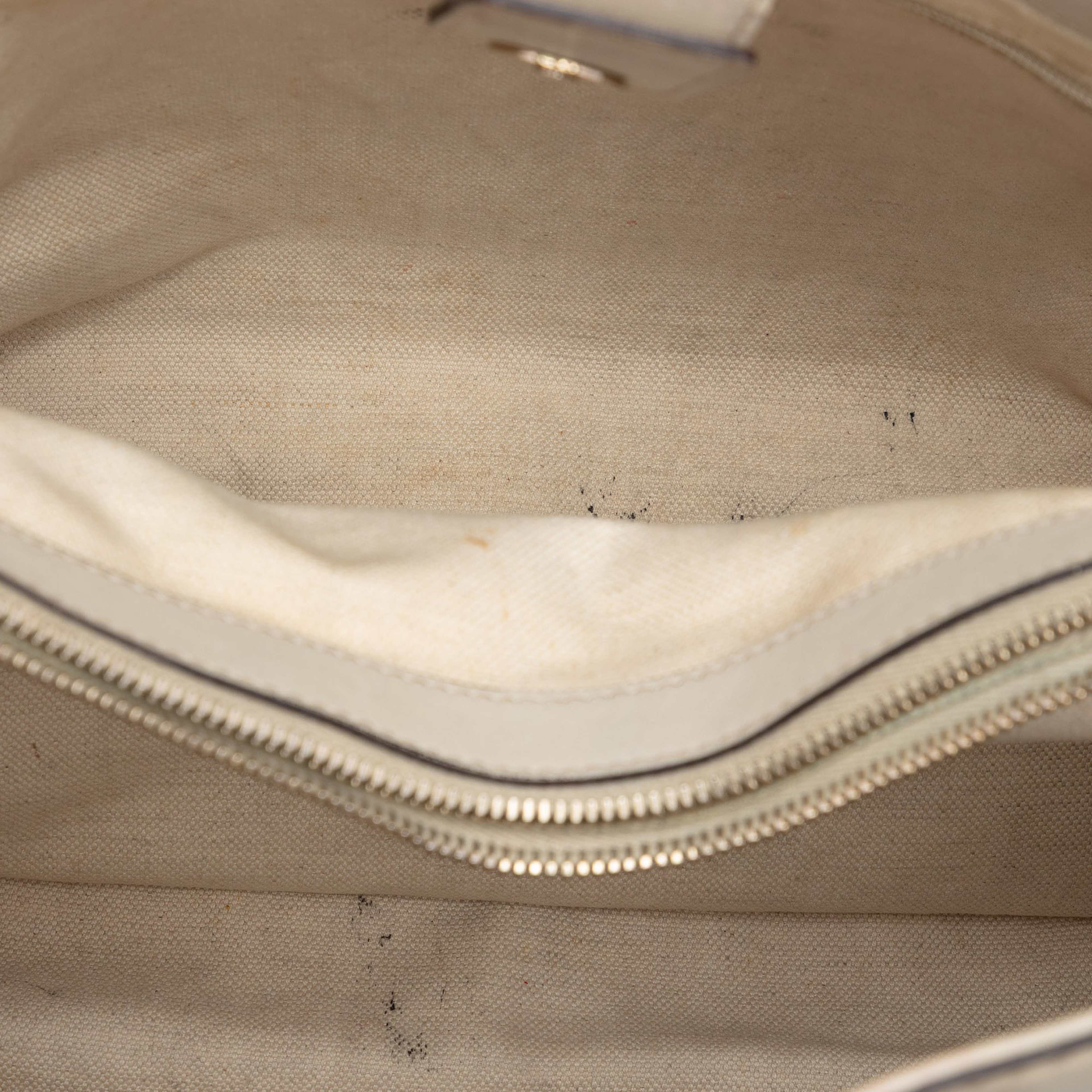 Gucci Guccissima Sukey Tote, från Luxclusif, i färgen light beige. Klicka för att öppna bilden i stort format