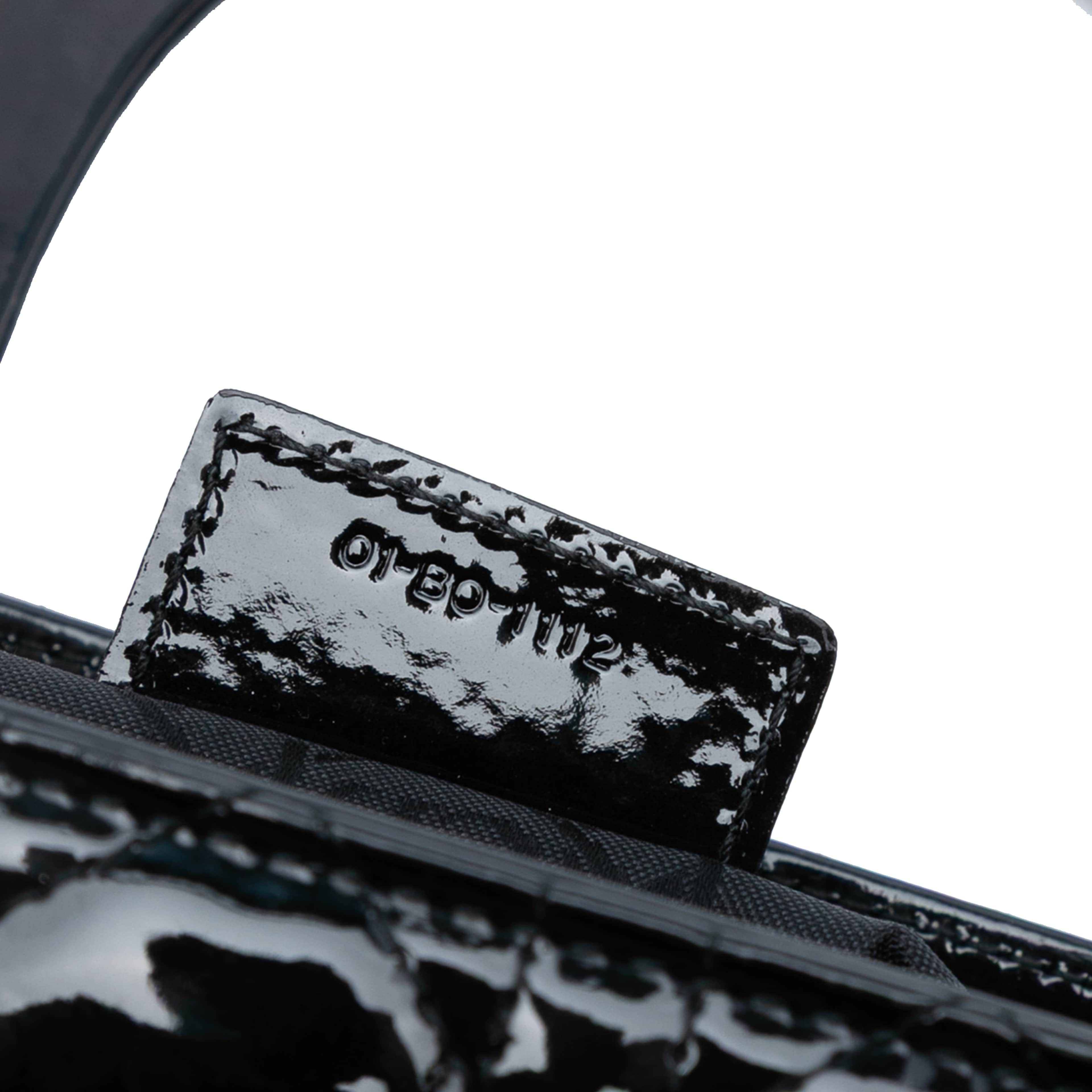 Dior Large Patent Cannage Lady Dior, från Luxclusif, i färgen black. Klicka för att öppna bilden i stort format