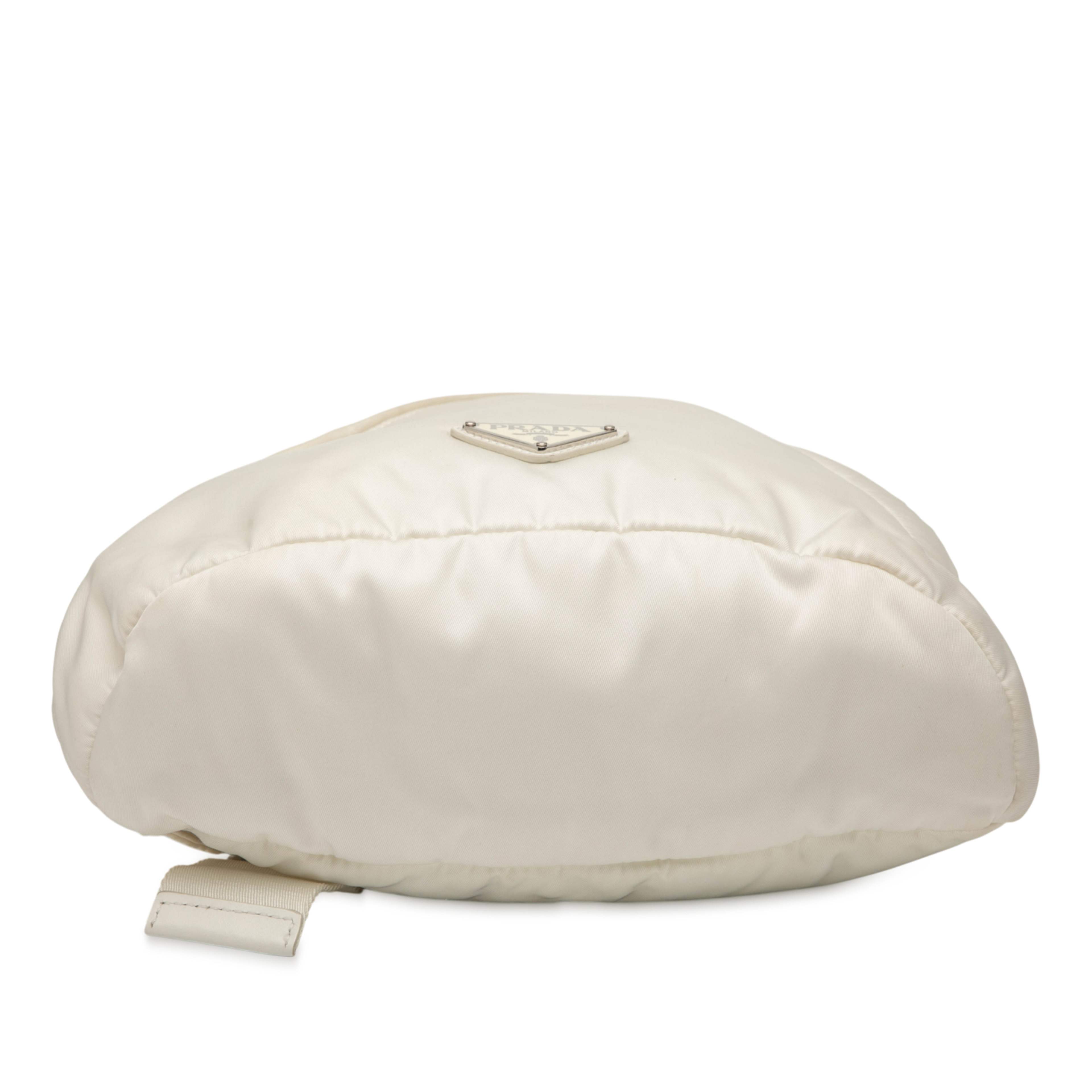 Prada Re Nylon Sling Bag, från Luxclusif, i färgen ivory. Klicka för att öppna bilden i stort format