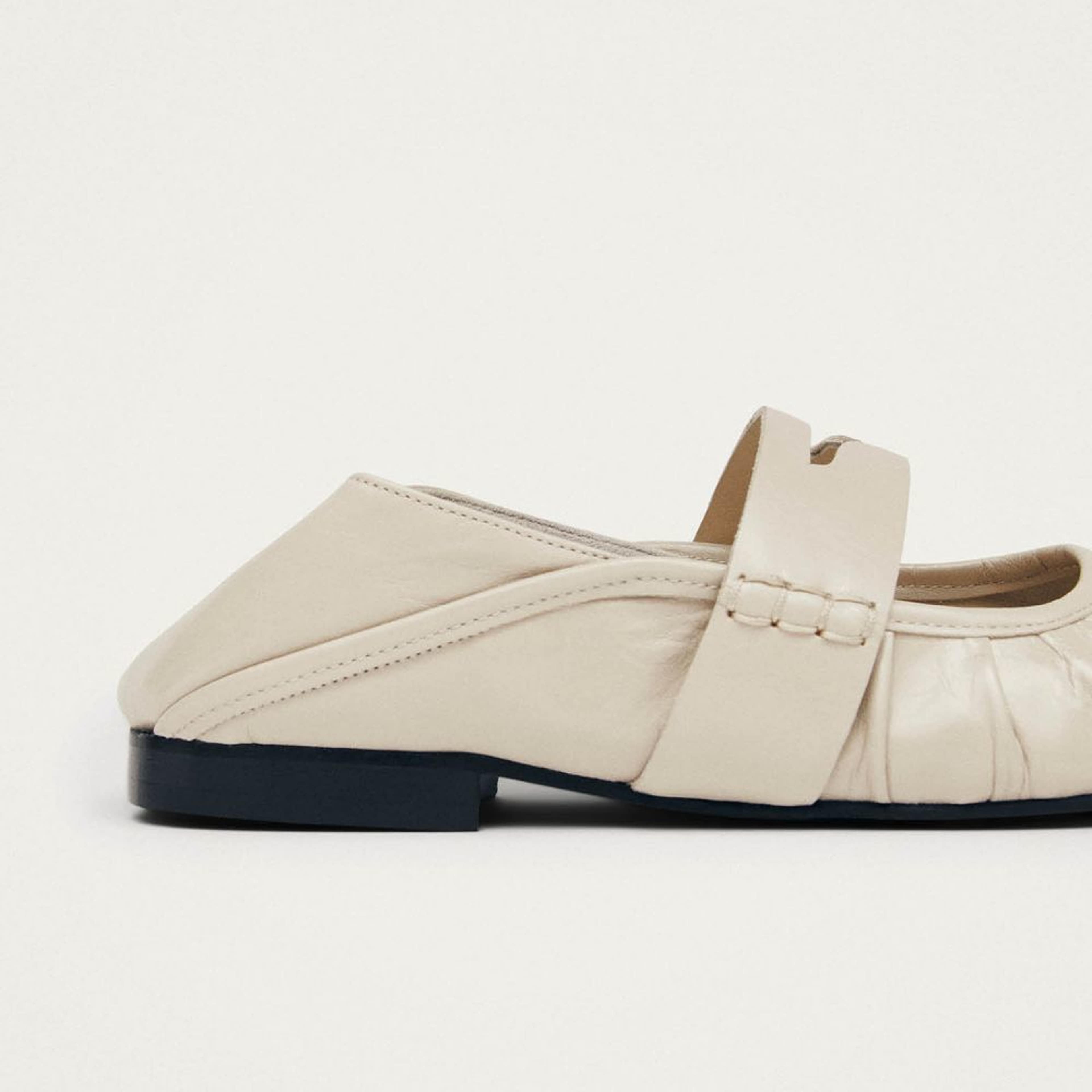 Bargo Cream Leather Ballet Flats