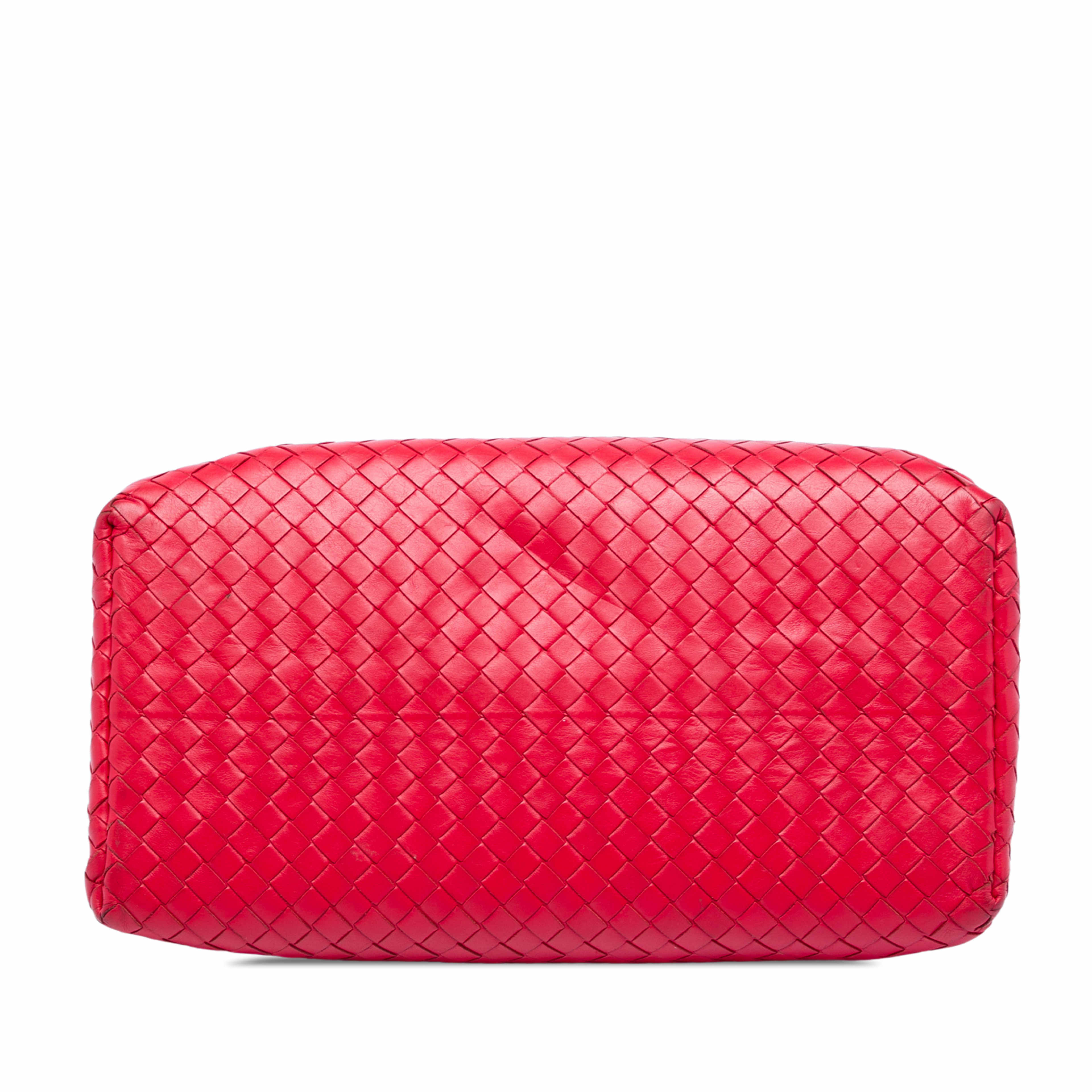 Bottega Veneta Small Nappa Intrecciato Roma Satchel, från Luxclusif, i färgen röd. Klicka för att öppna bilden i stort format