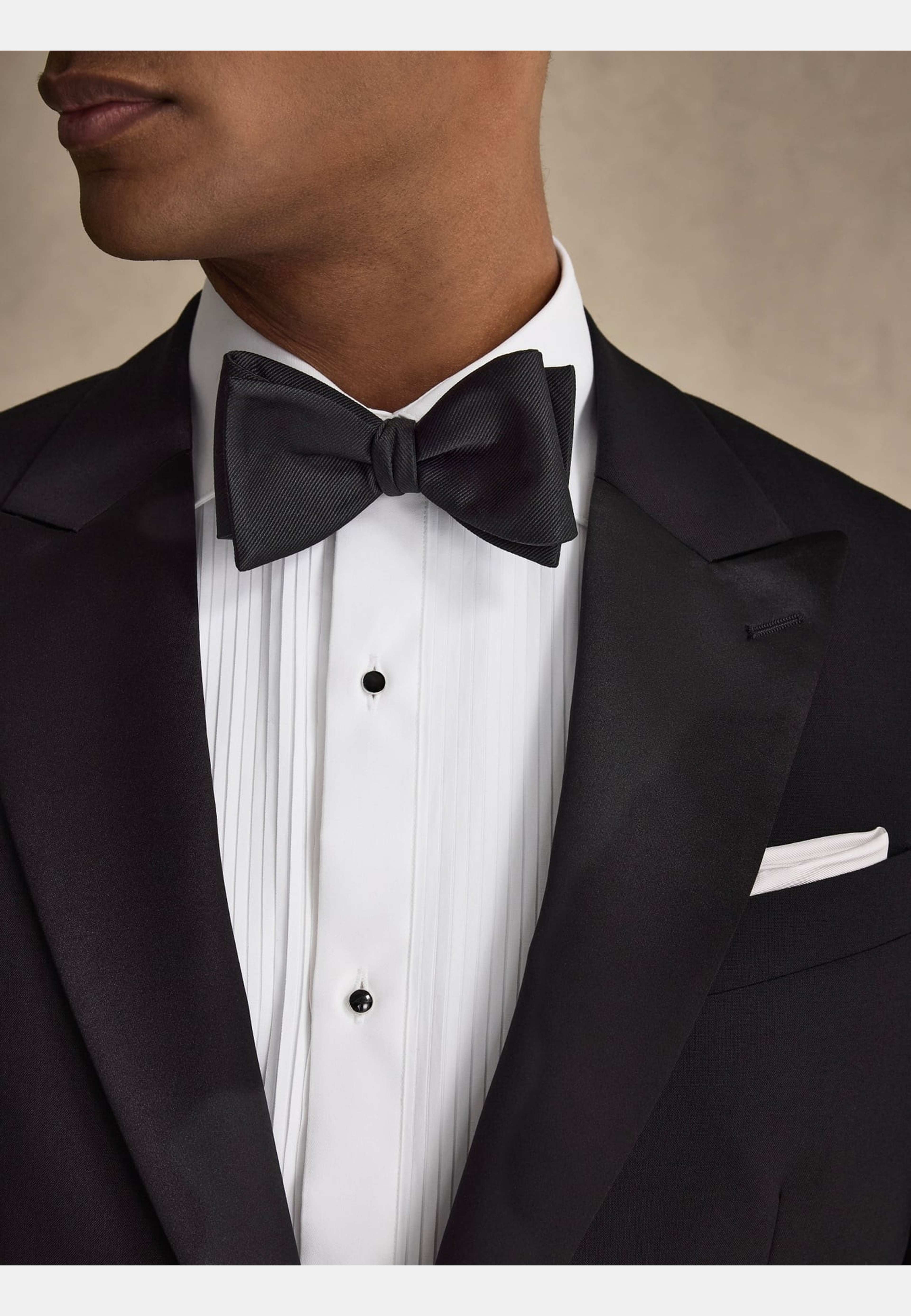 Tuxedo Jacket Dante, från John Henric, i färgen black. Klicka för att öppna bilden i stort format