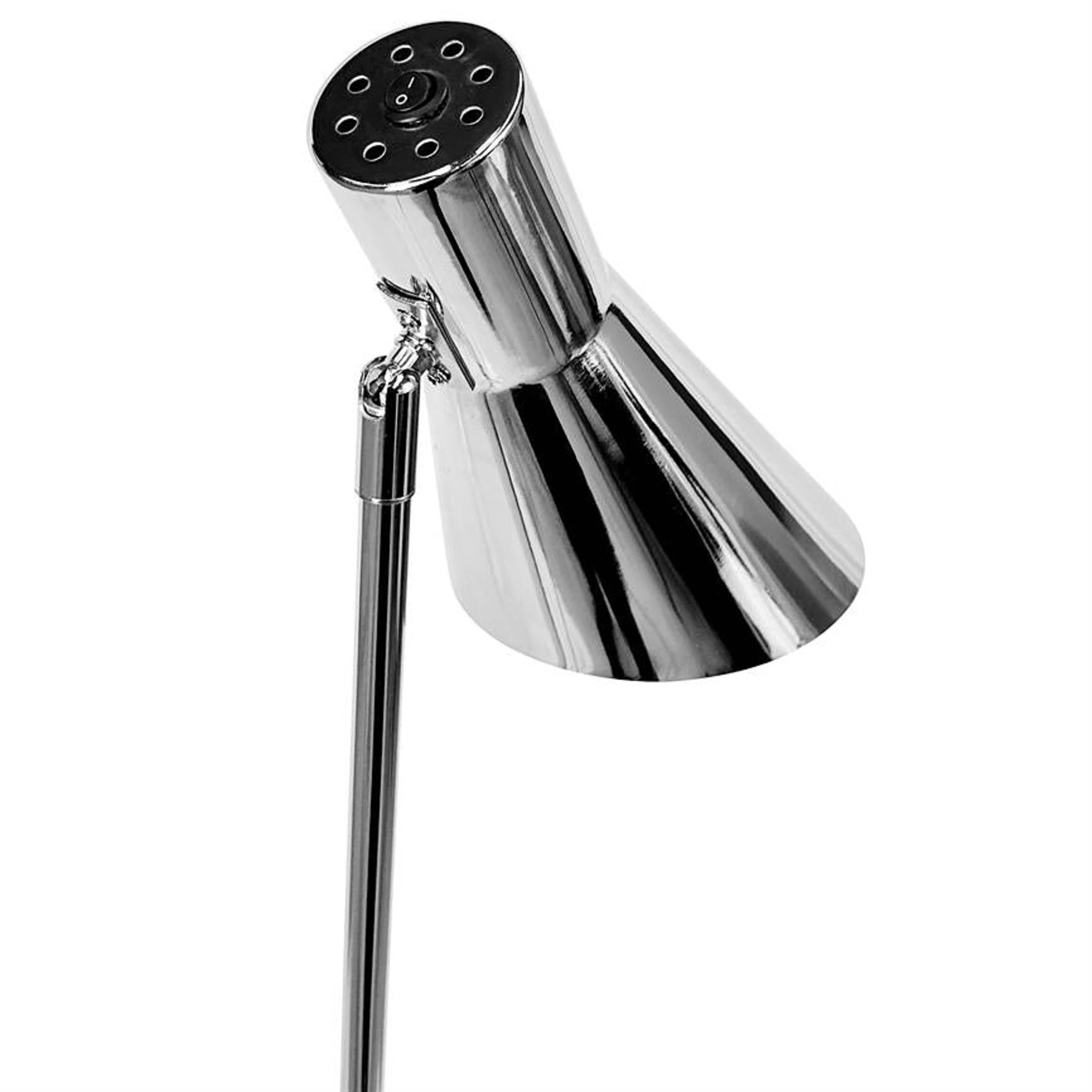 Dl12 Floor Lamp, från Dyberg Larsen, i färgen chrome. Klicka för att öppna bilden i stort format