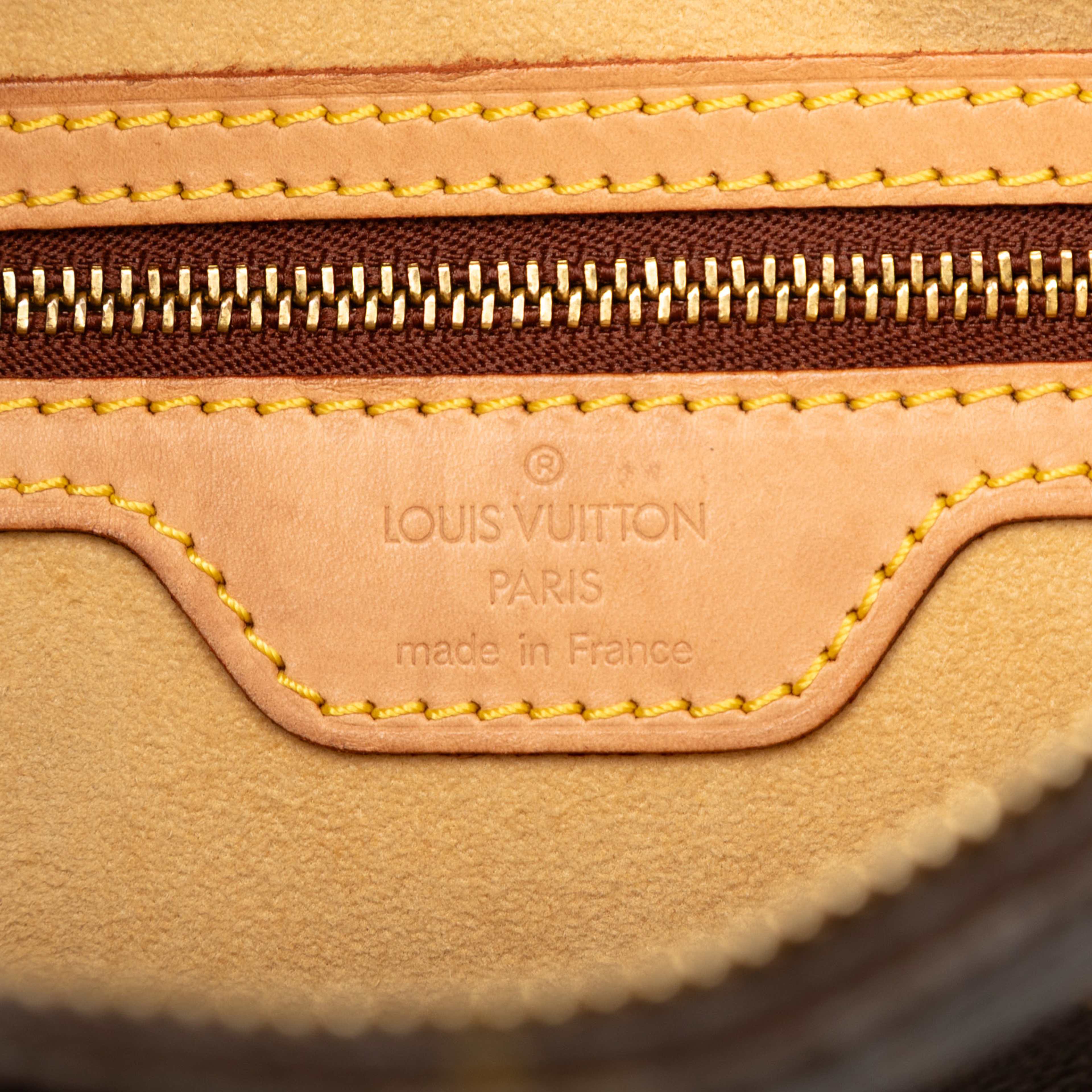 Louis Vuitton Monogram Looping Gm, från Luxclusif, i färgen brown. Klicka för att öppna bilden i stort format
