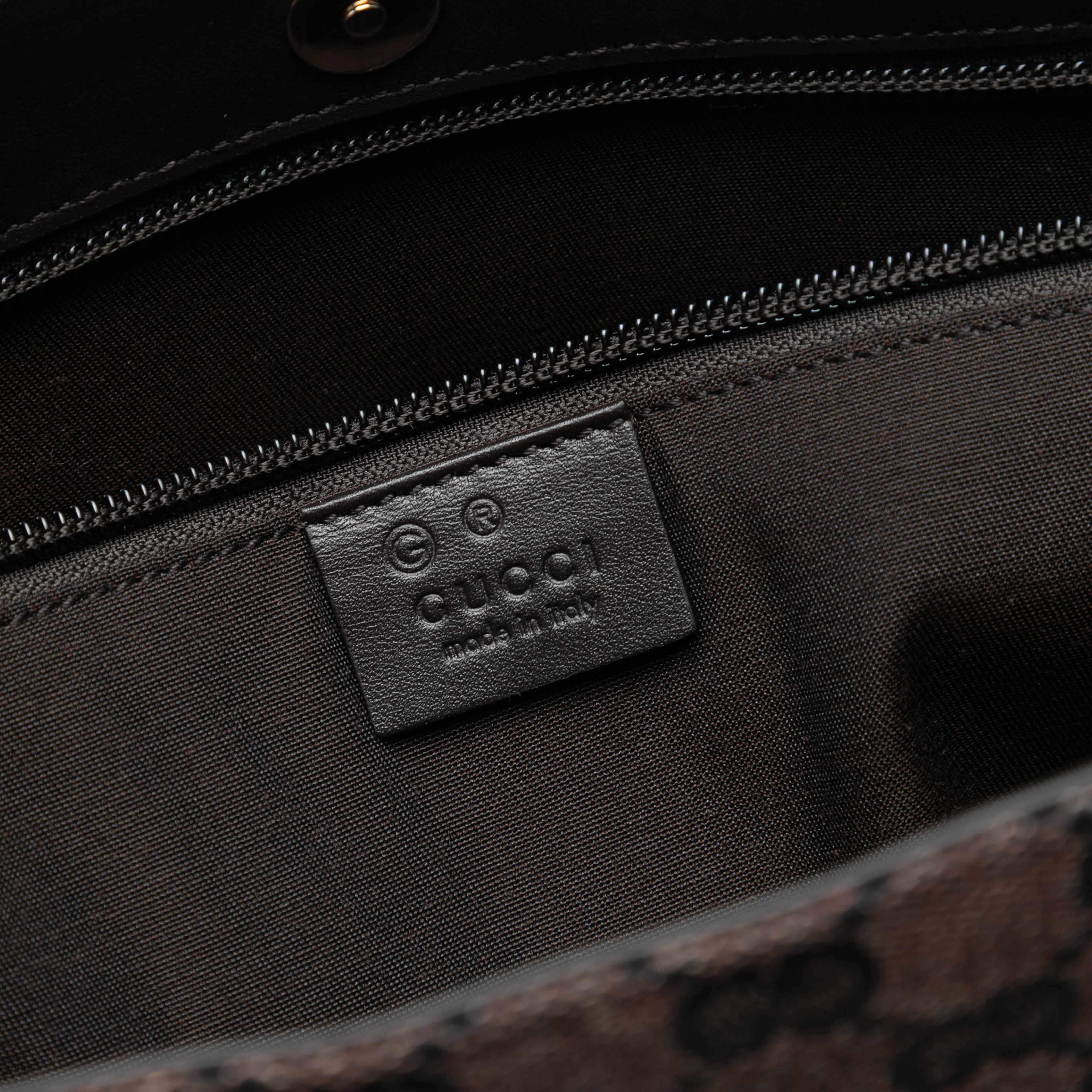 Gucci Gg Canvas Tote, från Luxclusif, i färgen brown. Klicka för att öppna bilden i stort format