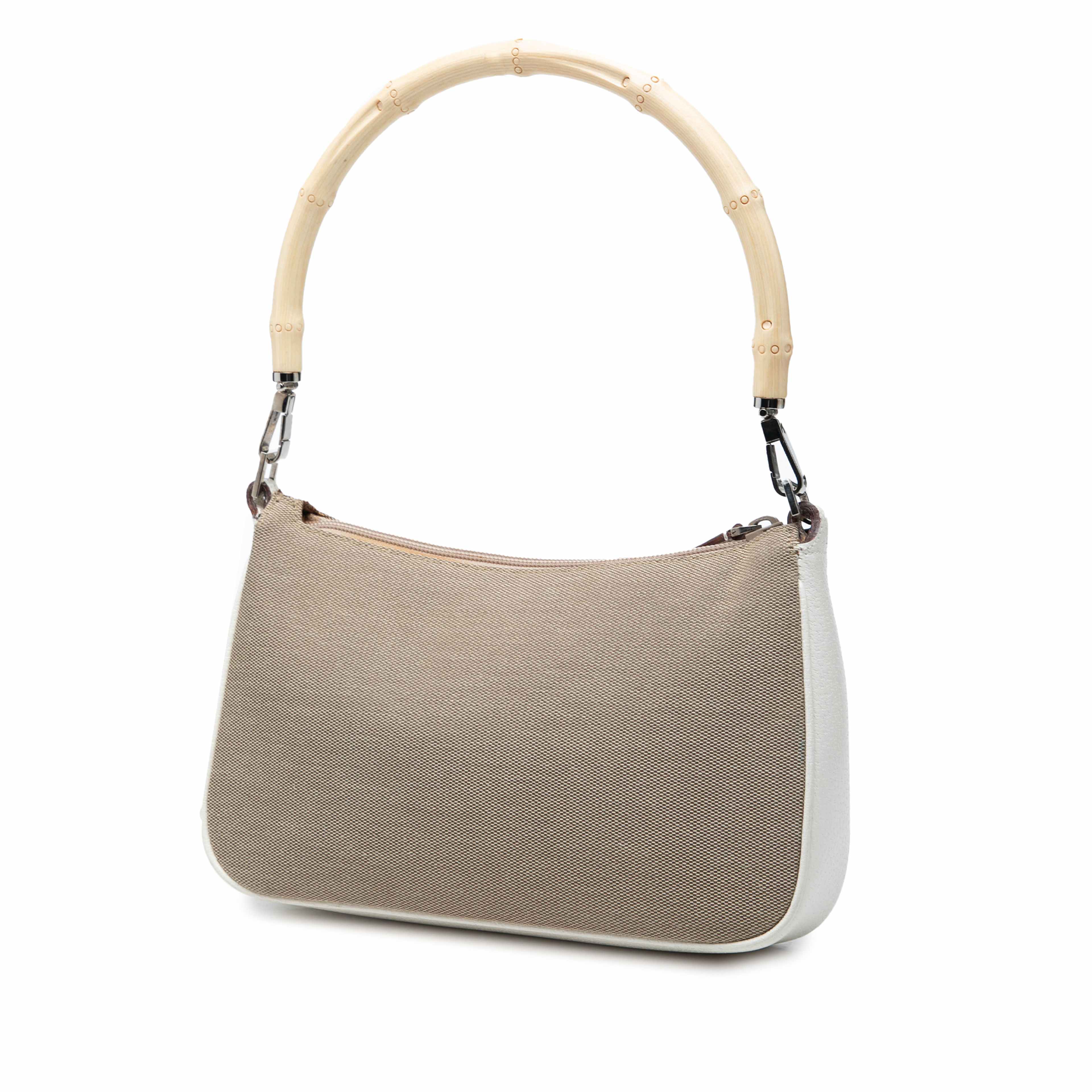 Gucci Gg Canvas Bamboo Top Handle, från Luxclusif, i färgen beige. Klicka för att öppna bilden i stort format