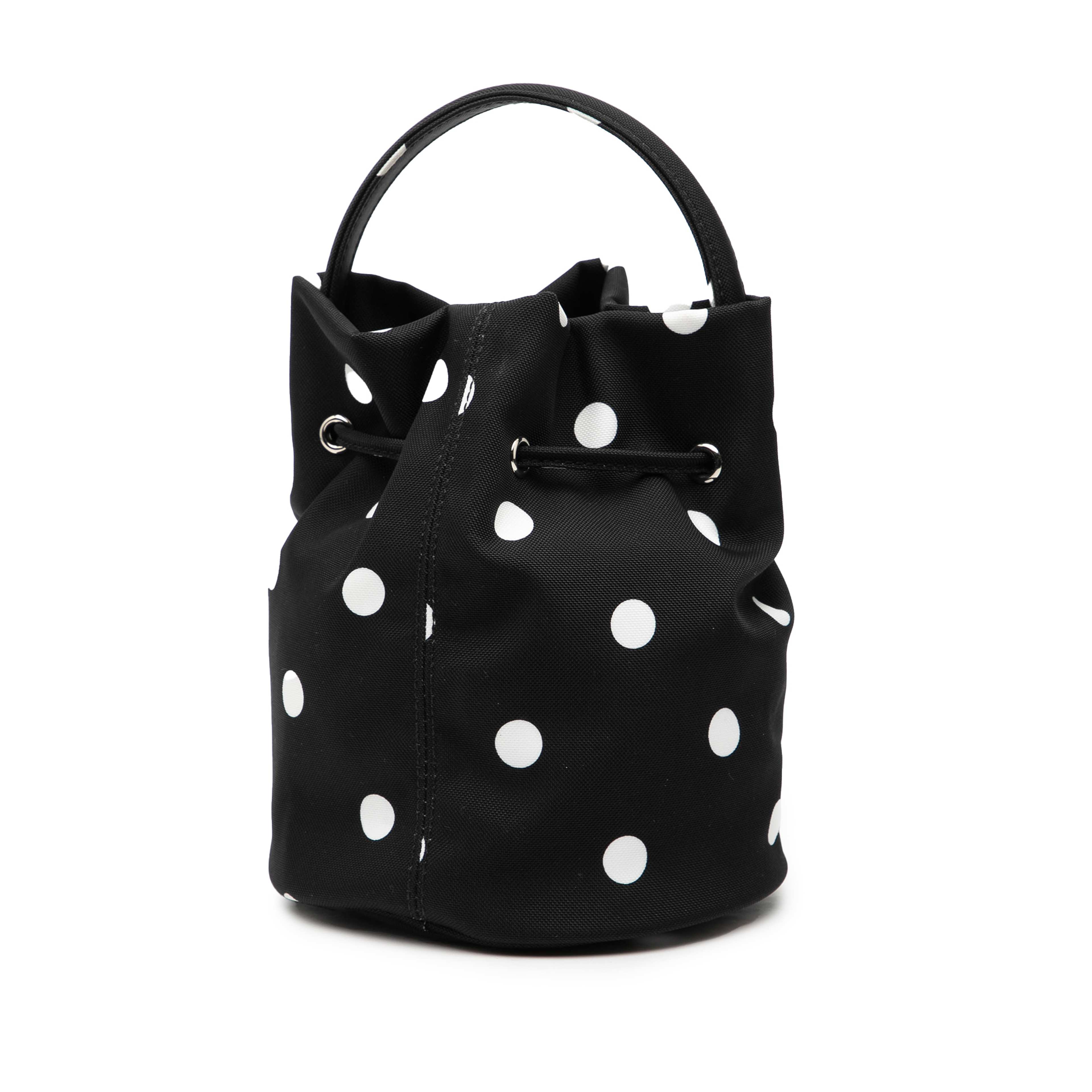 Balenciaga Nylon Dots Wheel Xs Bucket Bag, från Luxclusif, i färgen black. Klicka för att öppna bilden i stort format